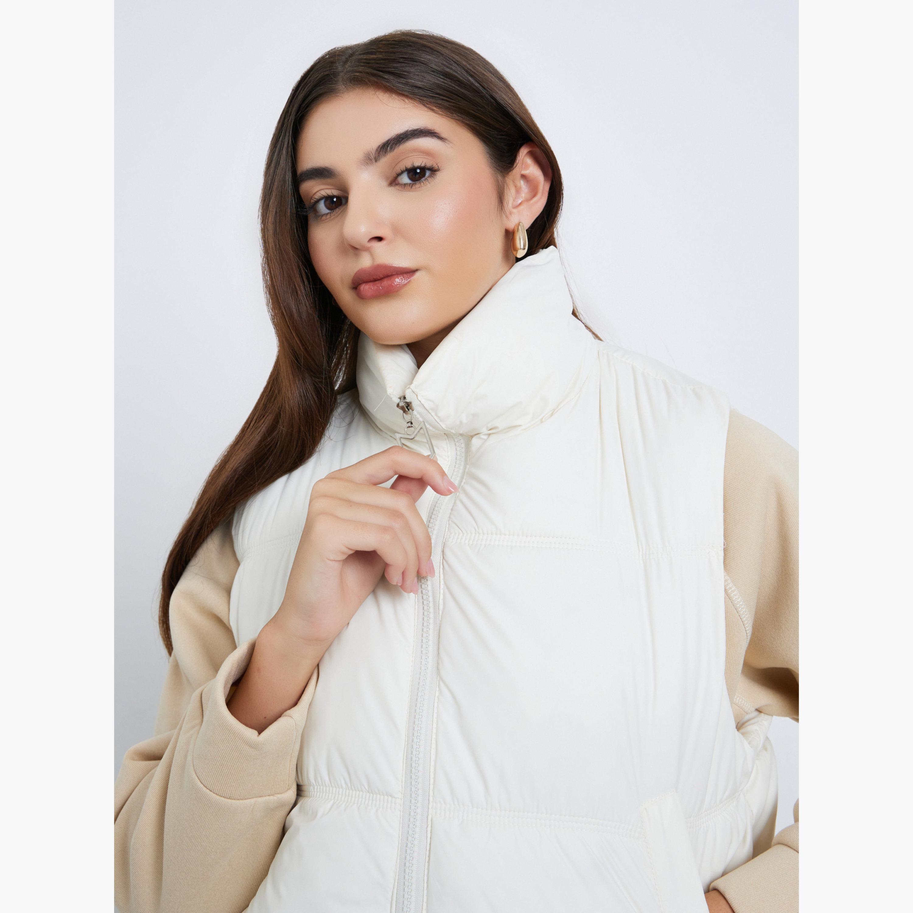 Styli Solid Hooded Neck Sleeveless Women's Zip Through Padded Jacket-women-winterwear-coatsandjackets-jackets-image-3
