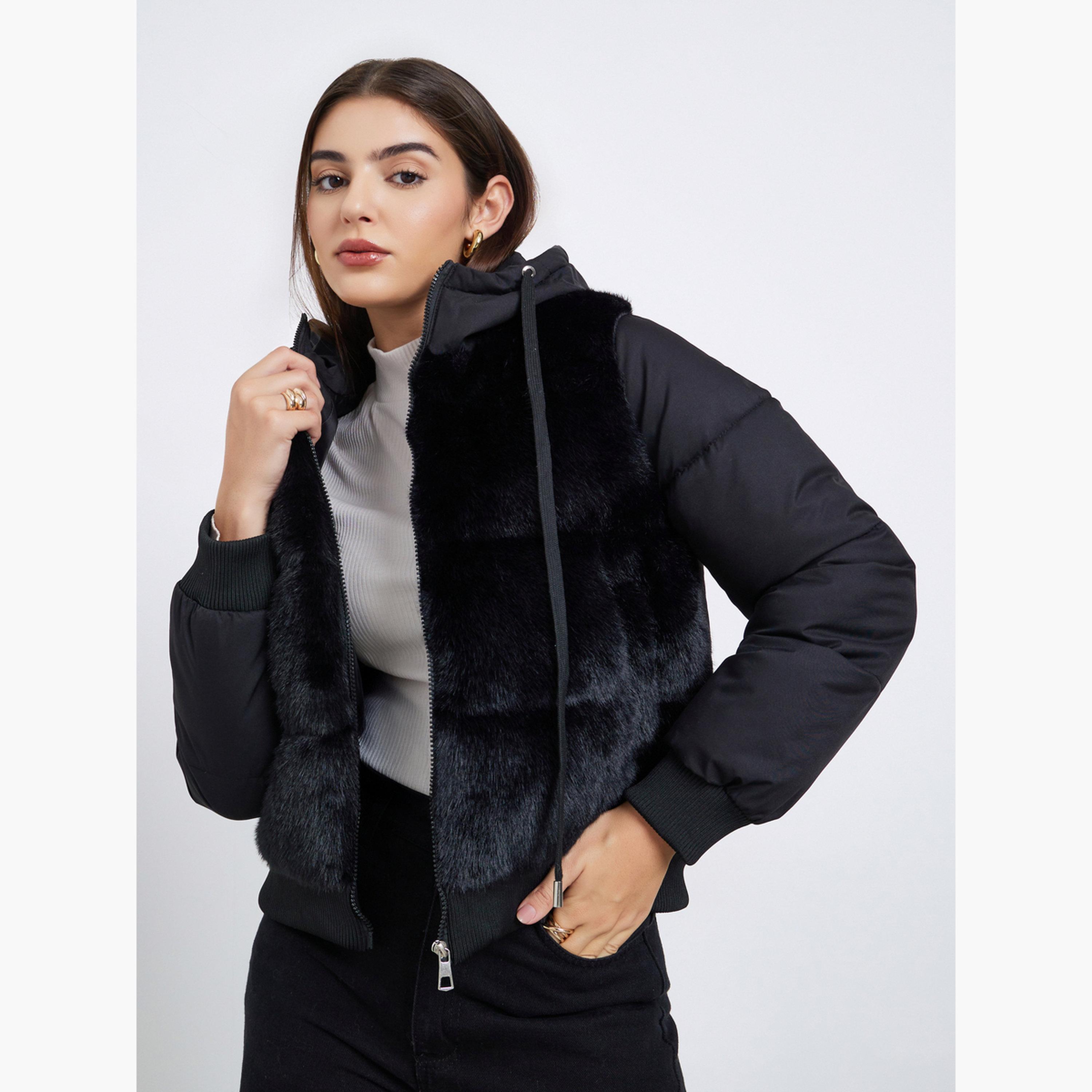 ستايلي - جاكيت مبطن من الفرو الصناعي بقصة عادية وطول عادي باللون الأسود للنساء -women-winterwear-coatsandjackets-jackets-image-1