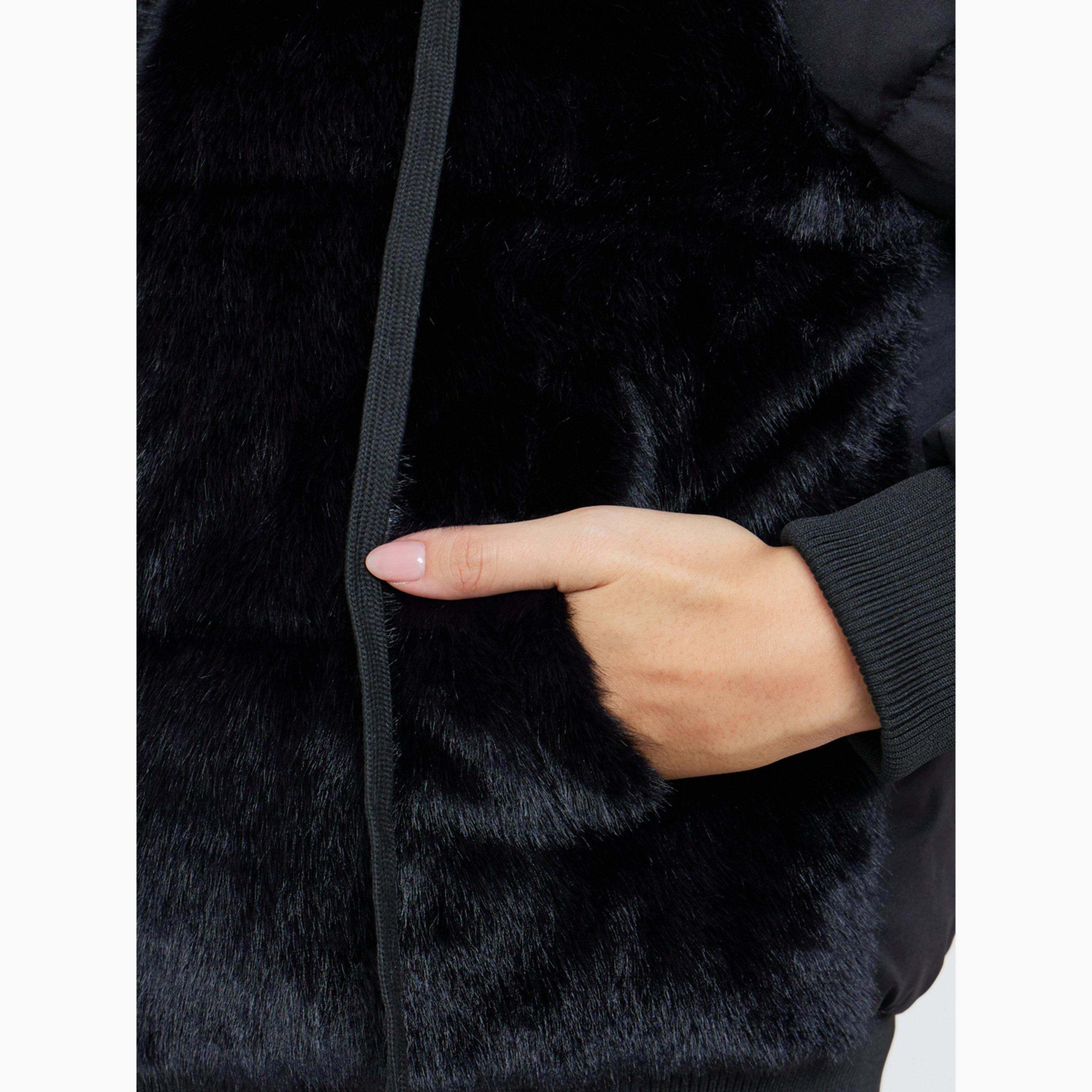 ستايلي - جاكيت مبطن من الفرو الصناعي بقصة عادية وطول عادي باللون الأسود للنساء -women-winterwear-coatsandjackets-jackets-image-5