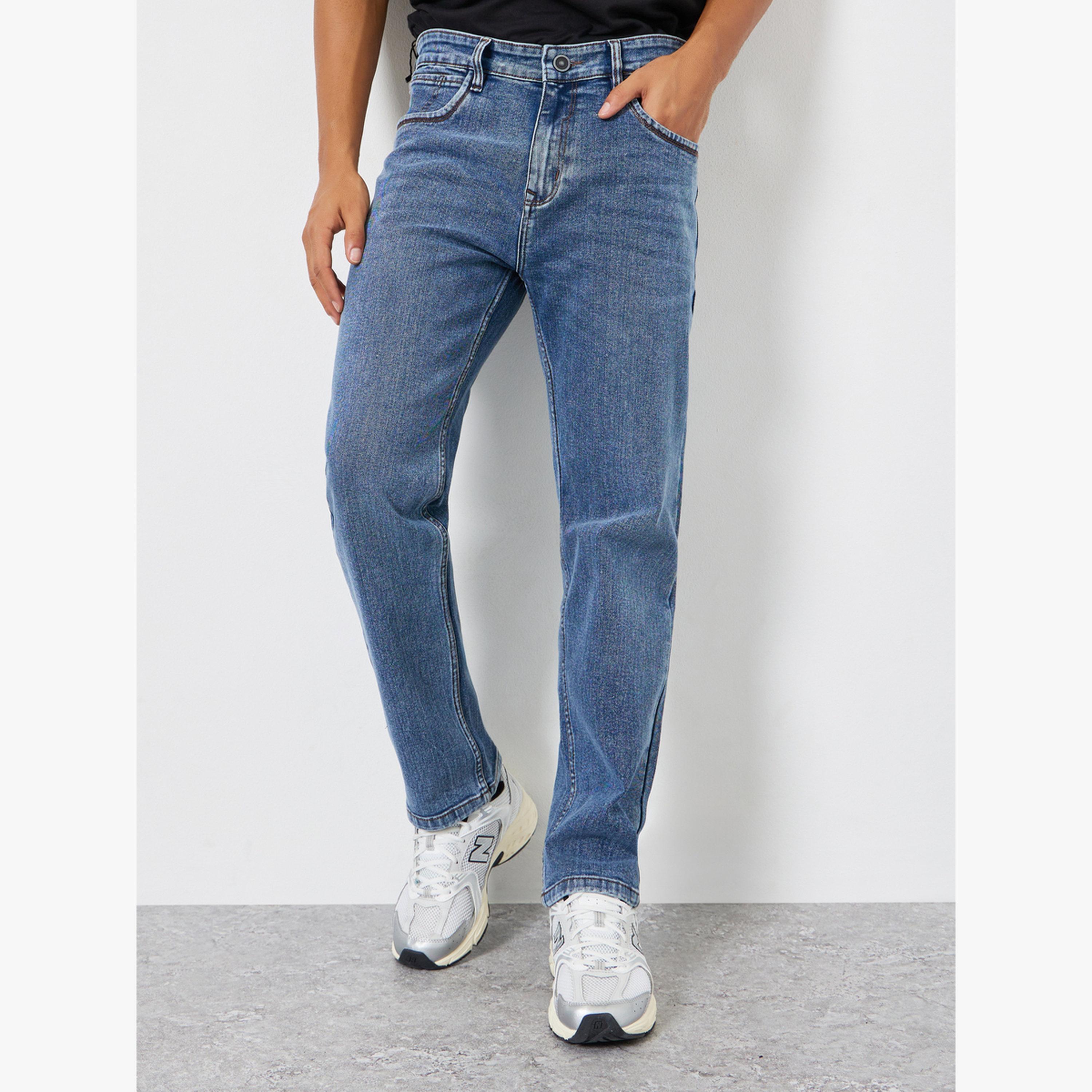 بنطال جينز قصة عادية غسيل متوسط-men-clothing-bottoms-jeans-image-1