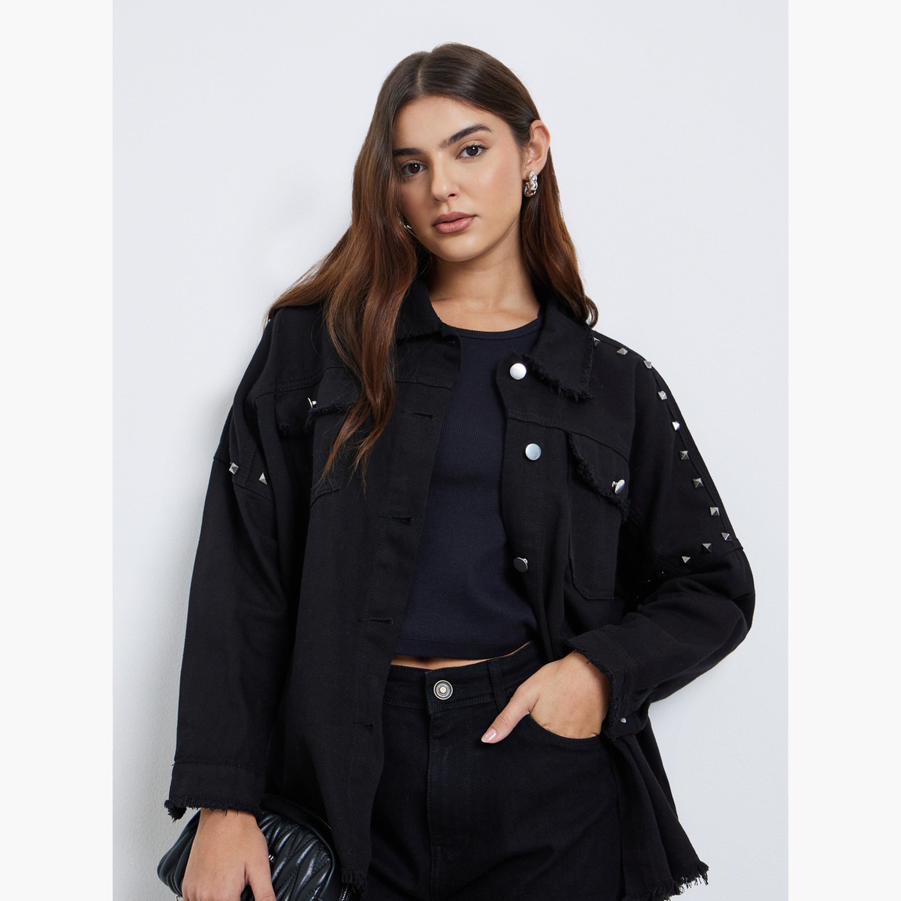 ستايلي - قميص جينز أسود مرصع بمسامير تصميم واسع وحافة مهترئة للنساء-women-clothing-shirtsandblouses-shirts-image-3