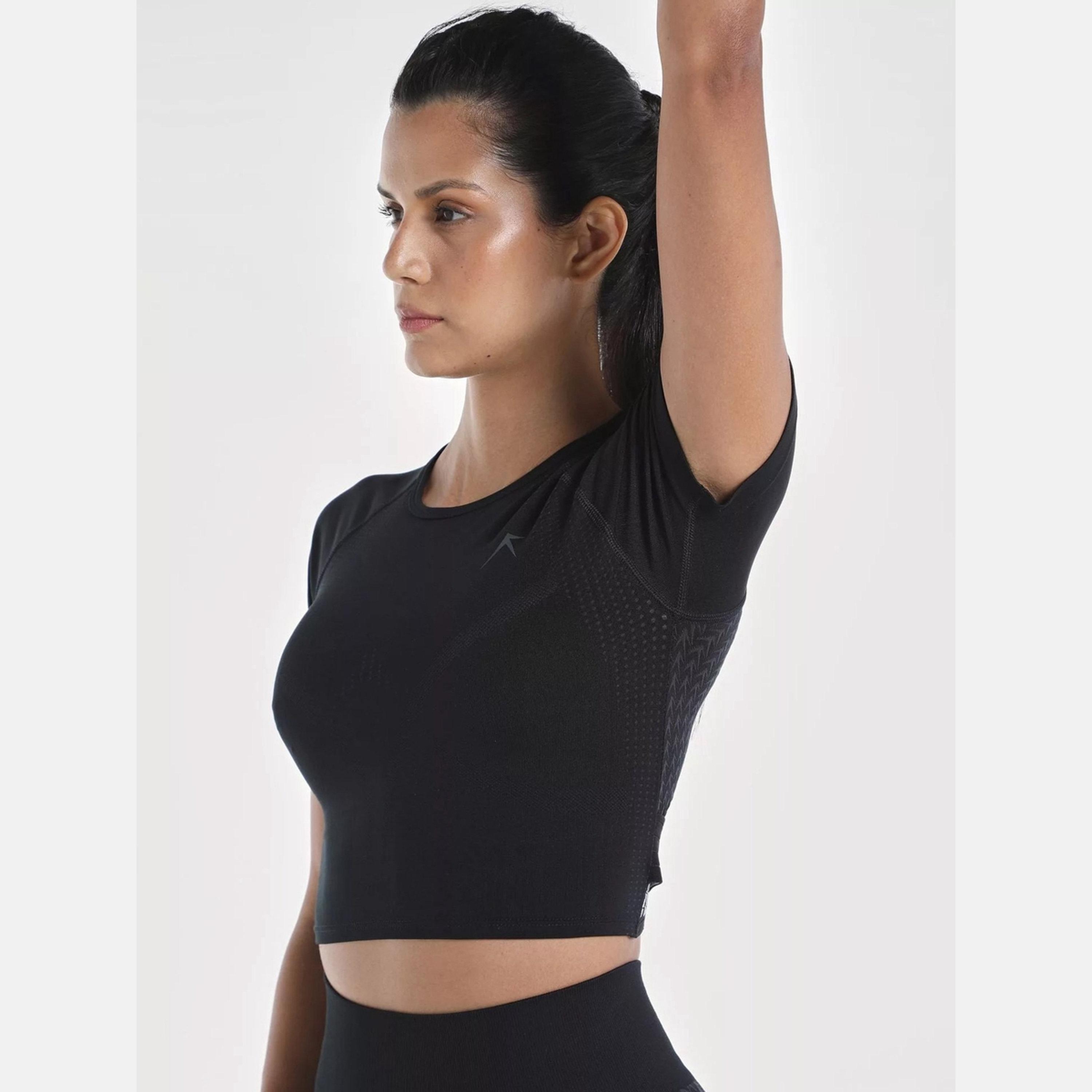 ويزارد × ستايلي - بلوزة قصيرة نسائية سوداء سادة بدون درزات-women-clothing-tshirts-image-5