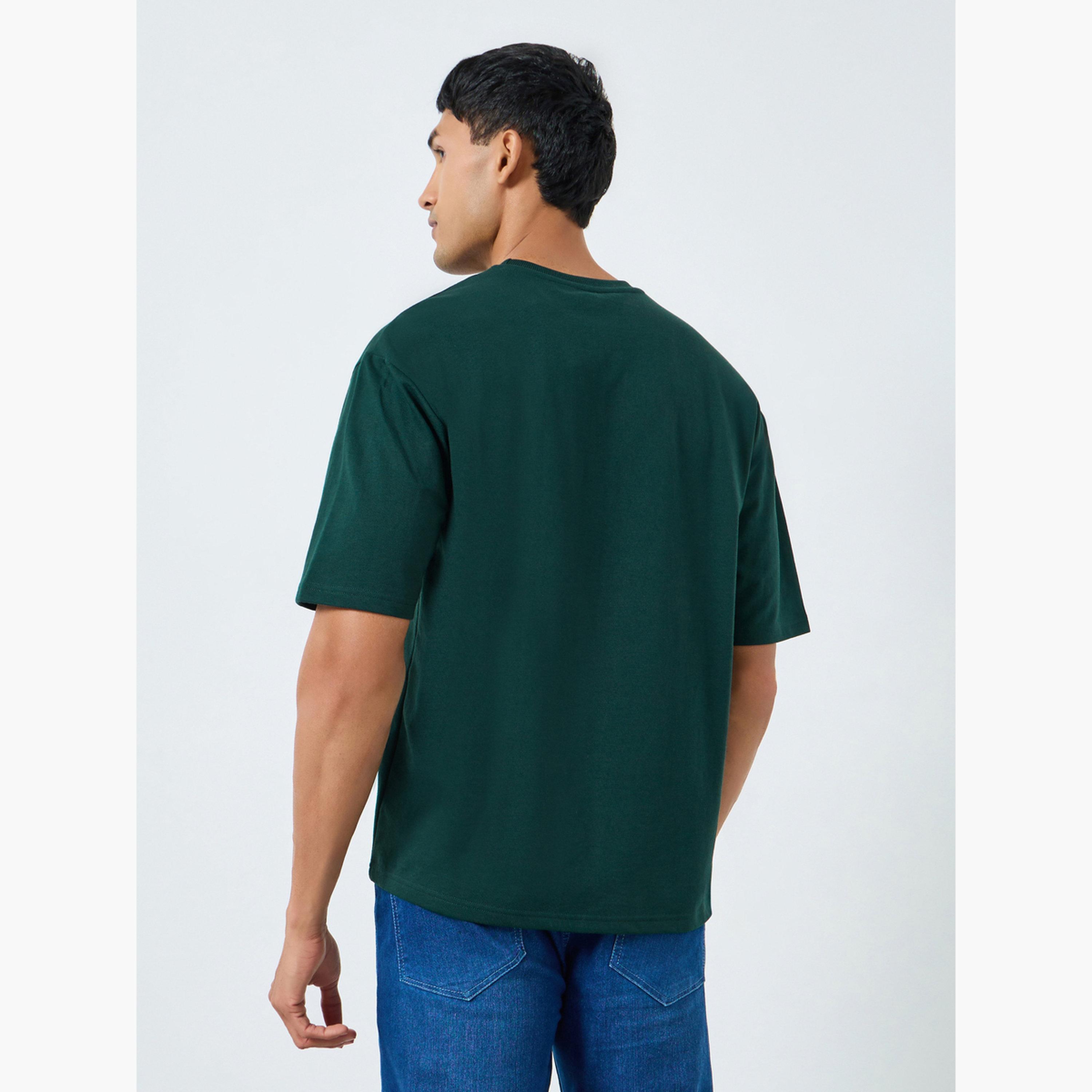 تيشيرت واسع بطبعة جرافيك-men-clothing-tshirtsandpolos-tshirts-image-4