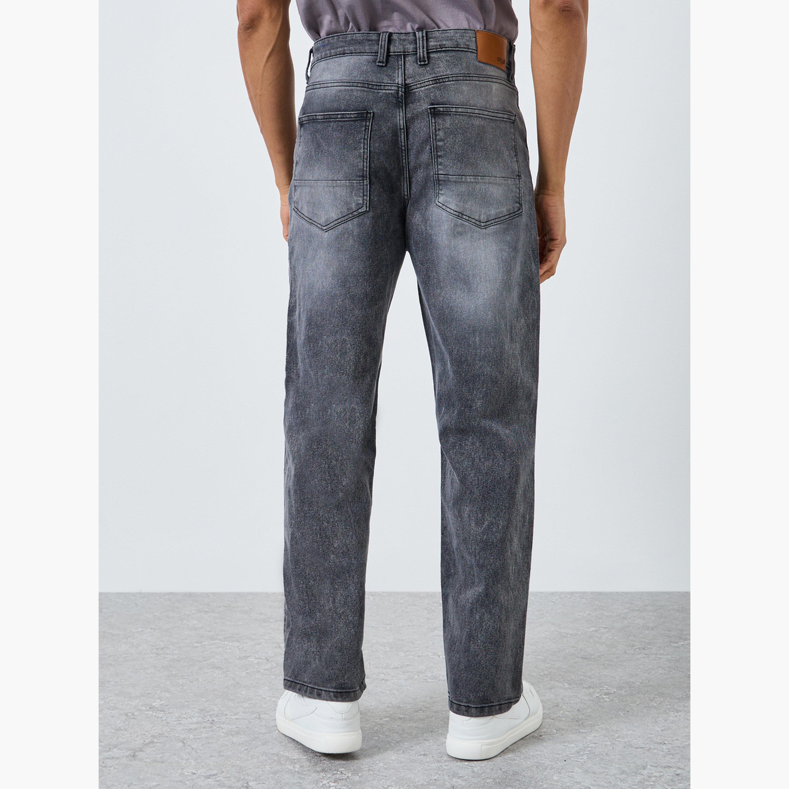 جينز مغسول بقصة فضفاضة-men-clothing-bottoms-jeans-image-4