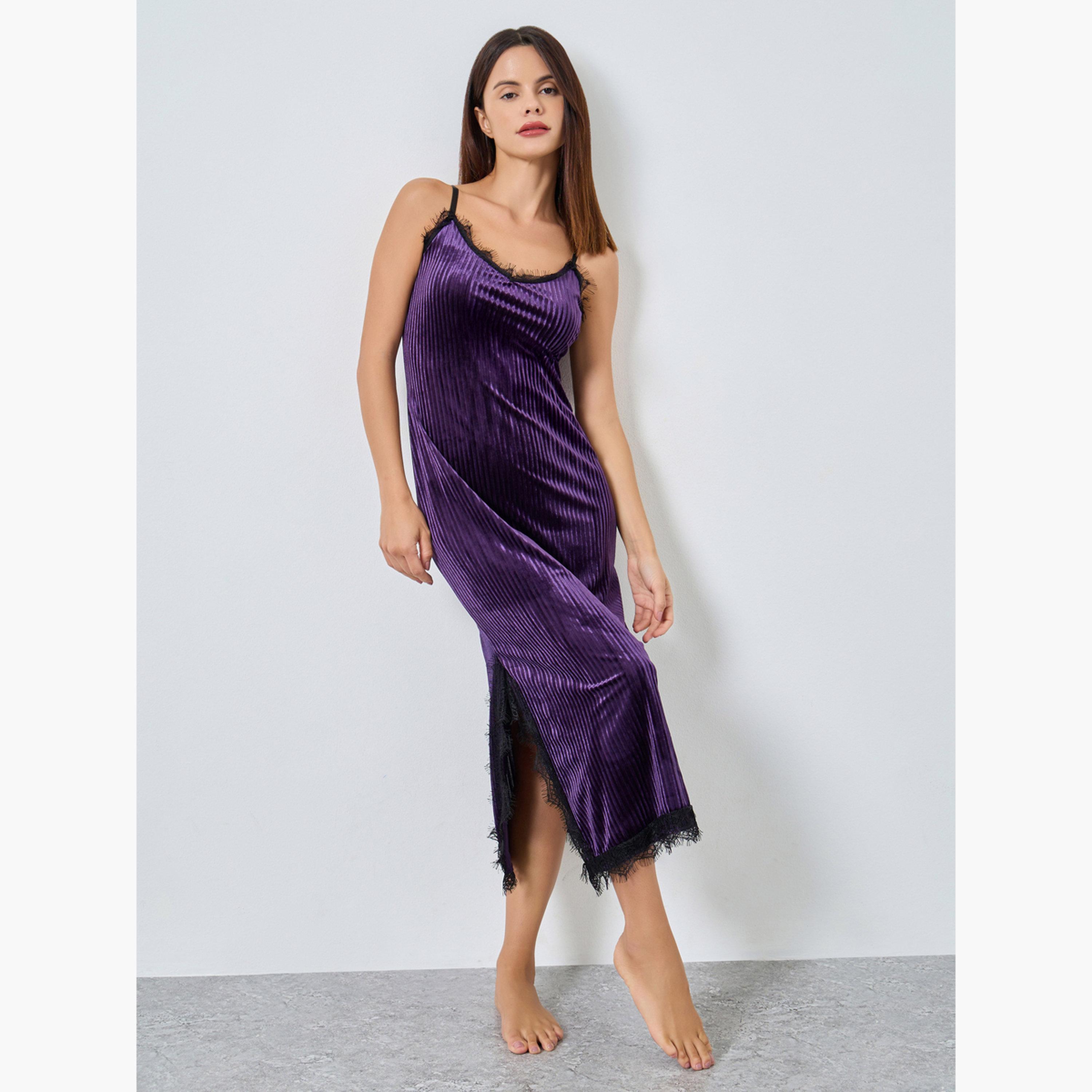 ستايلي - فستان مخطط من المخمل مع حواف من الدانتيل للنساء-women-clothing-nightwear-nighties-image-1