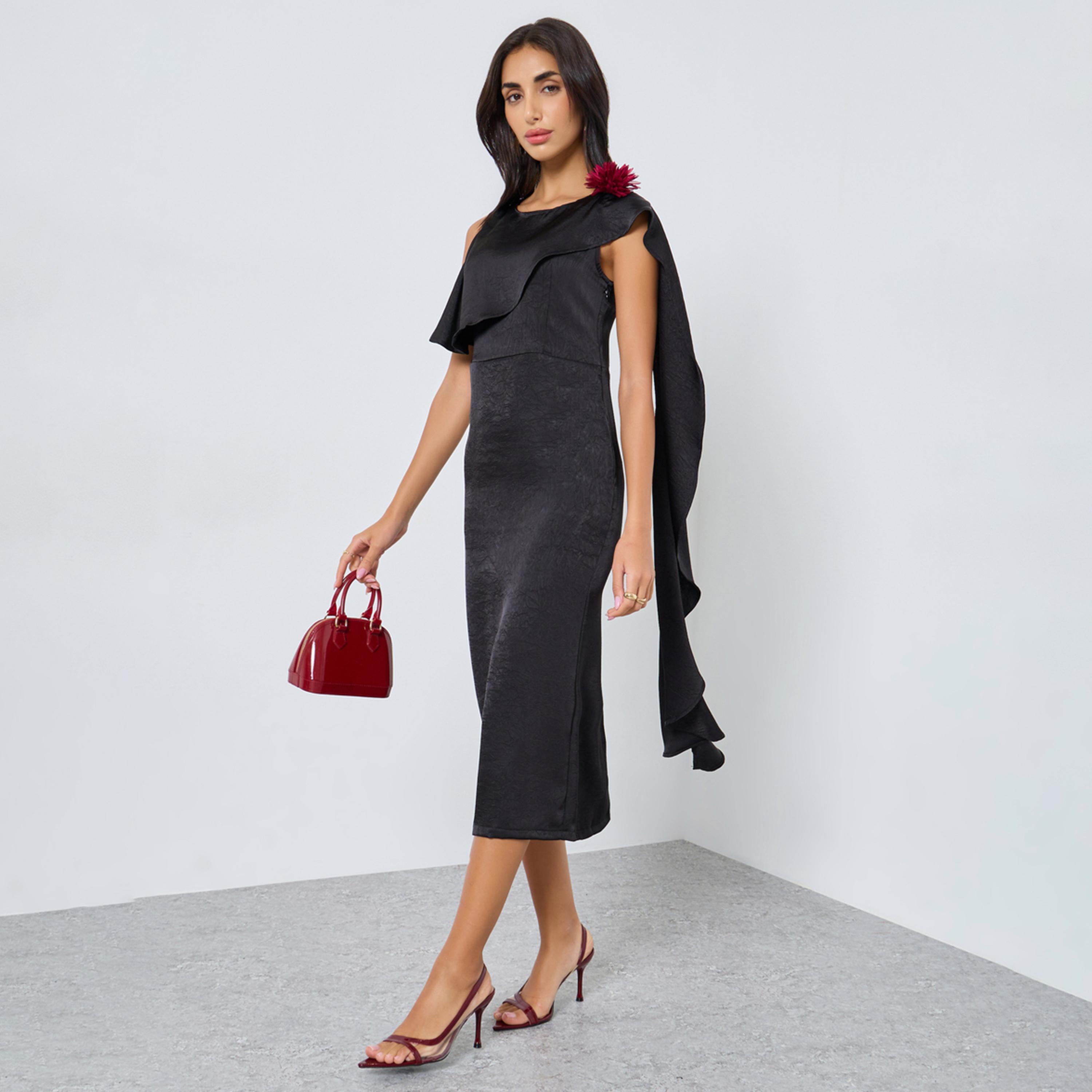 ستايلي - فستان أسود متوسط ​​الطول مع تفاصيل كورساج-women-clothing-dresses-image-1