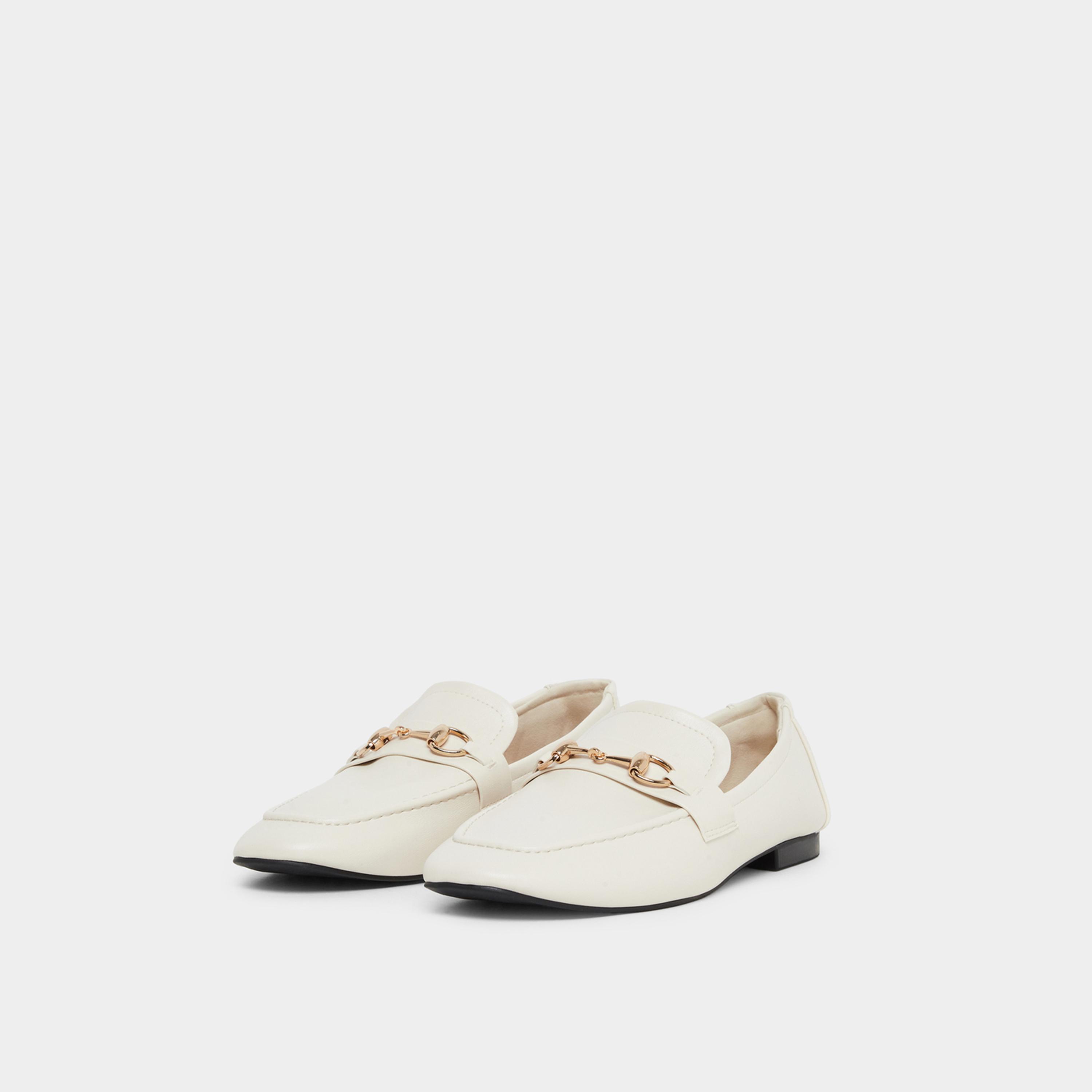 ستايلي - حذاء لوفر كريمي بمقدمة مربعة وديكور بإبزيم للنساء-women-shoes-loafersandmoccasins-image-1