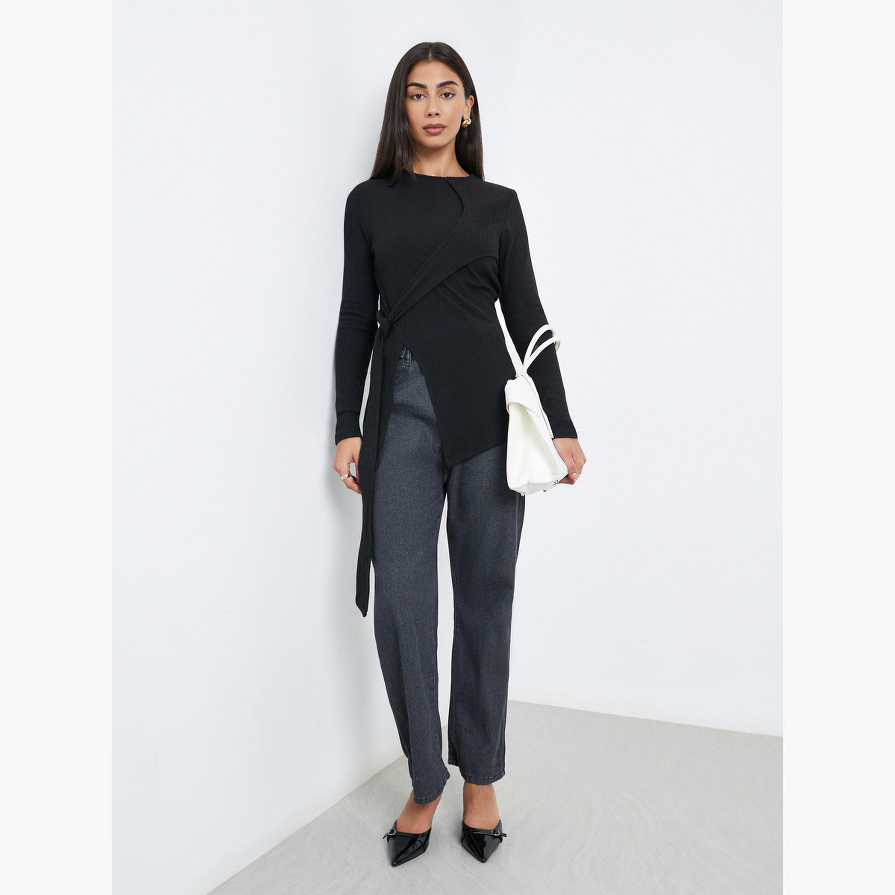 ستايلي - بلوزة سوداء بأكمام طويلة وتفاصيل عقدة مضلعة للنساء-women-clothing-tshirts-image-2