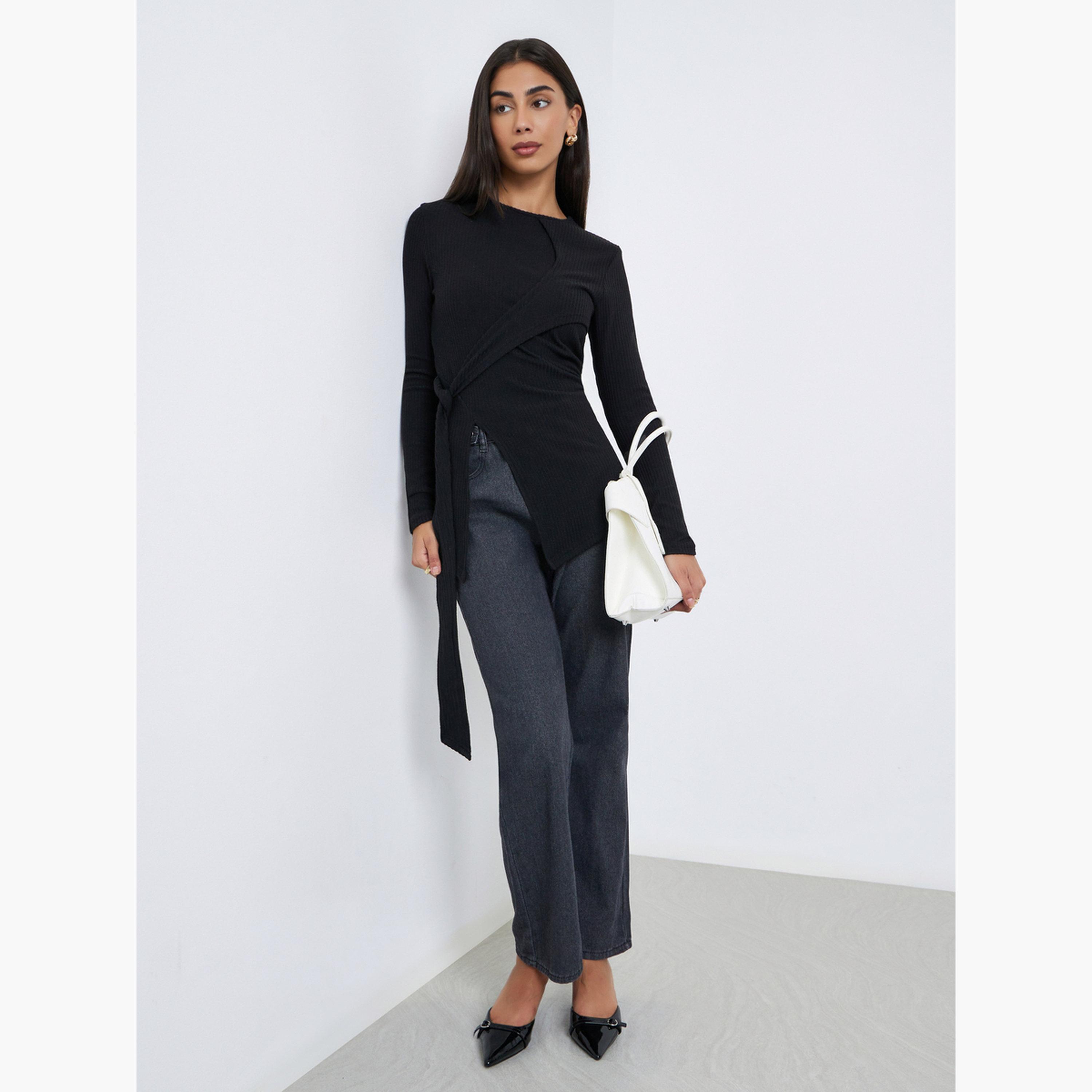 ستايلي - بلوزة سوداء بأكمام طويلة وتفاصيل عقدة مضلعة للنساء-women-clothing-tshirts-image-3