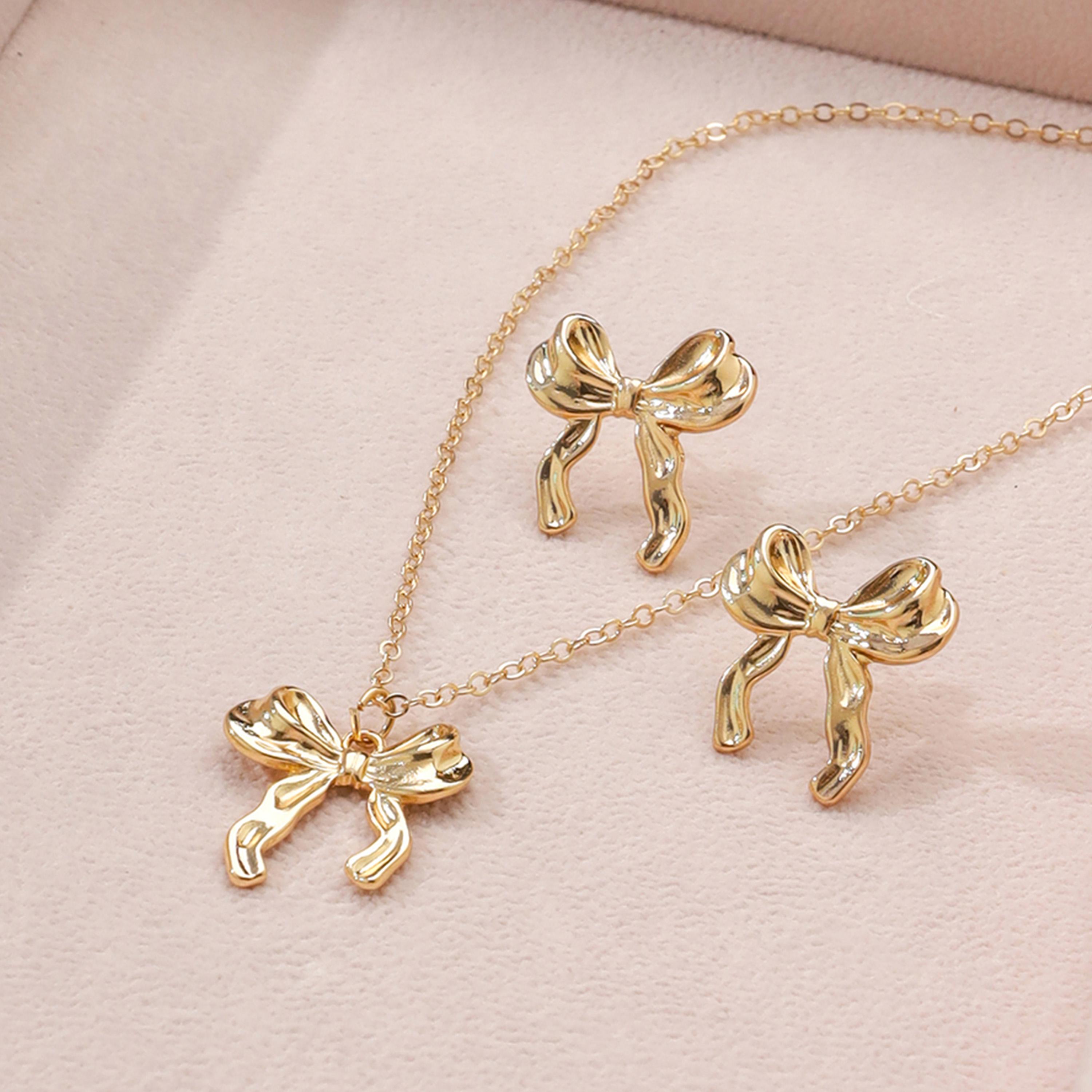 تيك تو - قلادة وأقراط مزين بفيونكة من قطعتين-women-watchesandjewellery-jewellery-jewellerysets-image-4