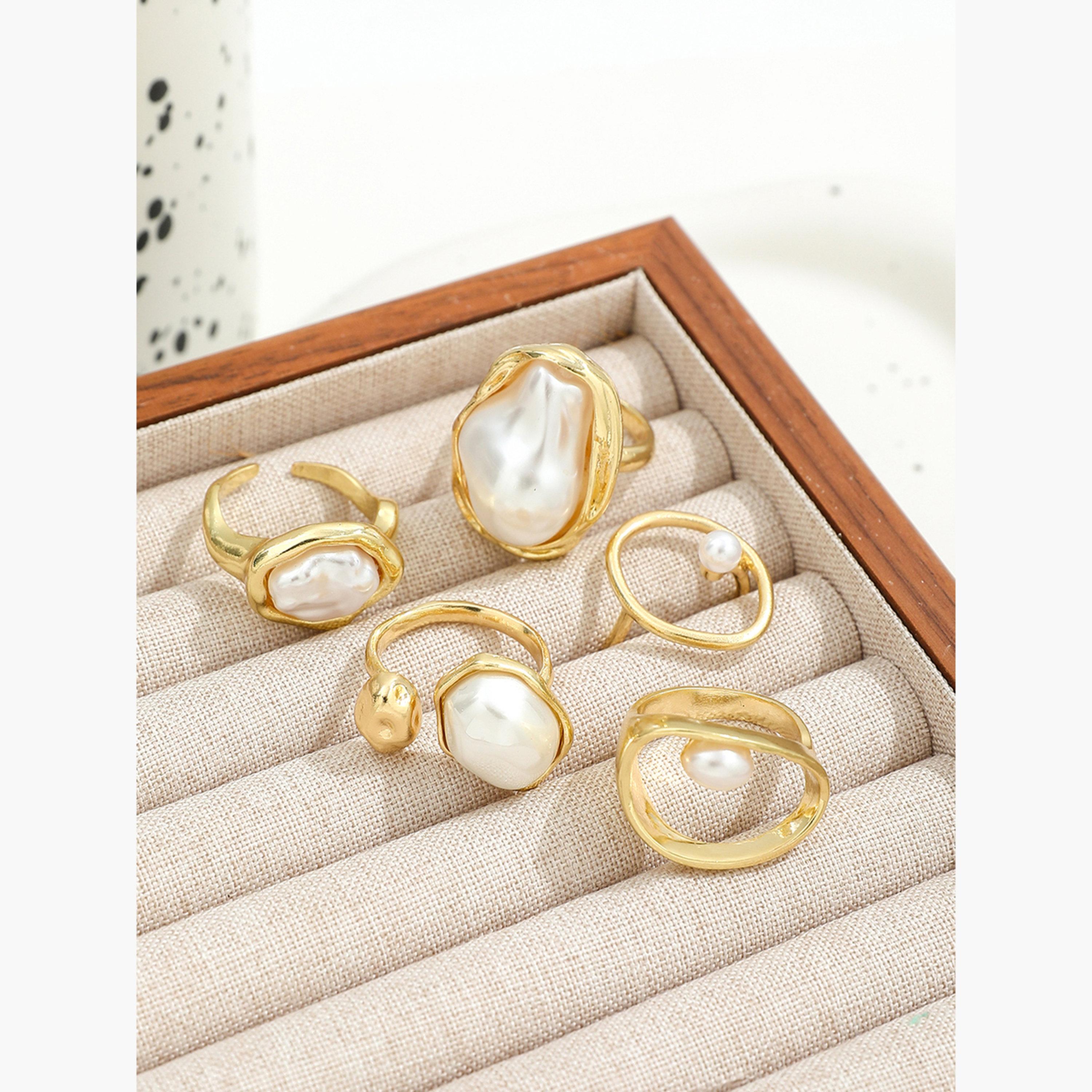 تيك تو - مجموعة من 5 خواتم مميزة من اللؤلؤ الصناعي-women-watchesandjewellery-jewellery-rings-image-3