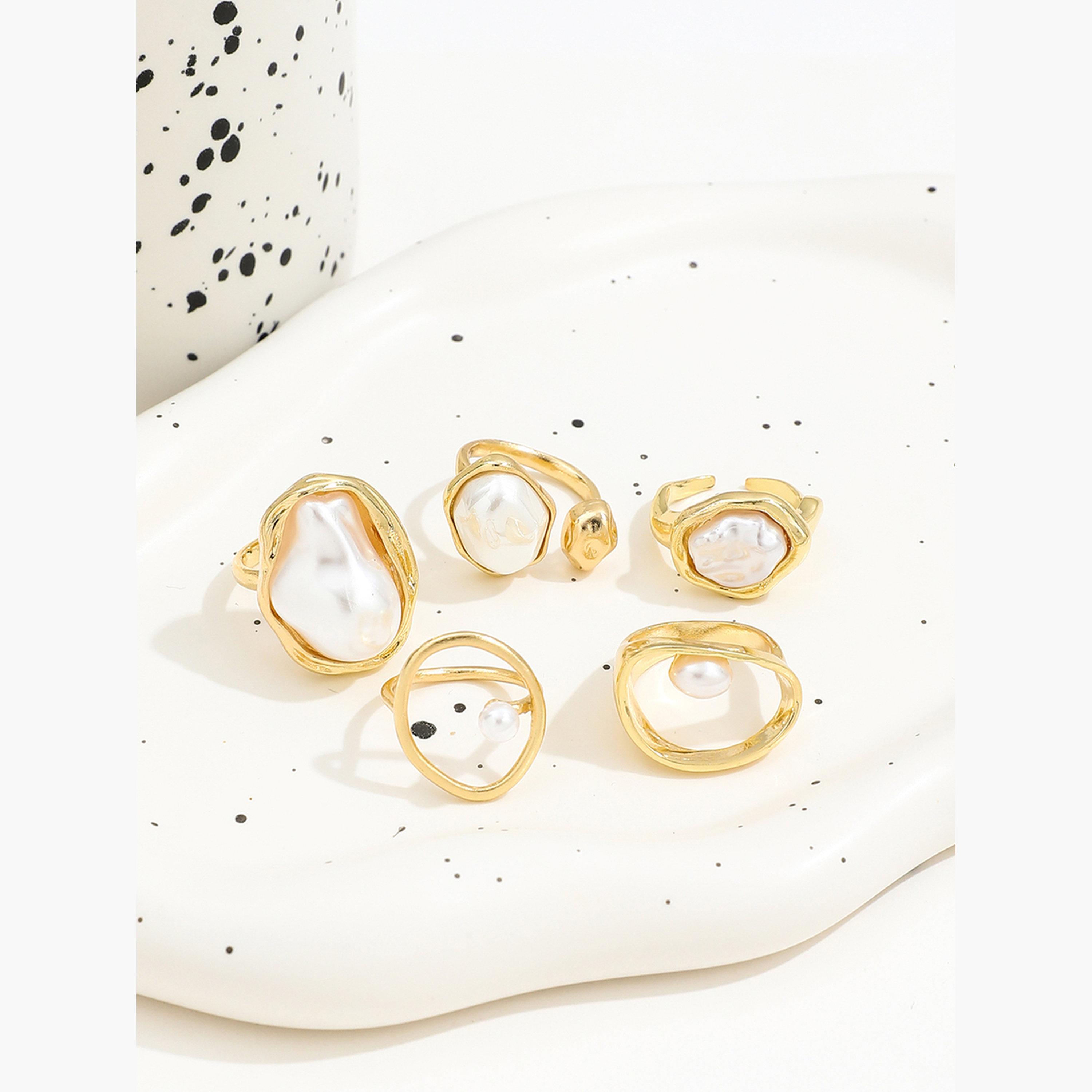تيك تو - مجموعة من 5 خواتم مميزة من اللؤلؤ الصناعي-women-watchesandjewellery-jewellery-rings-image-4