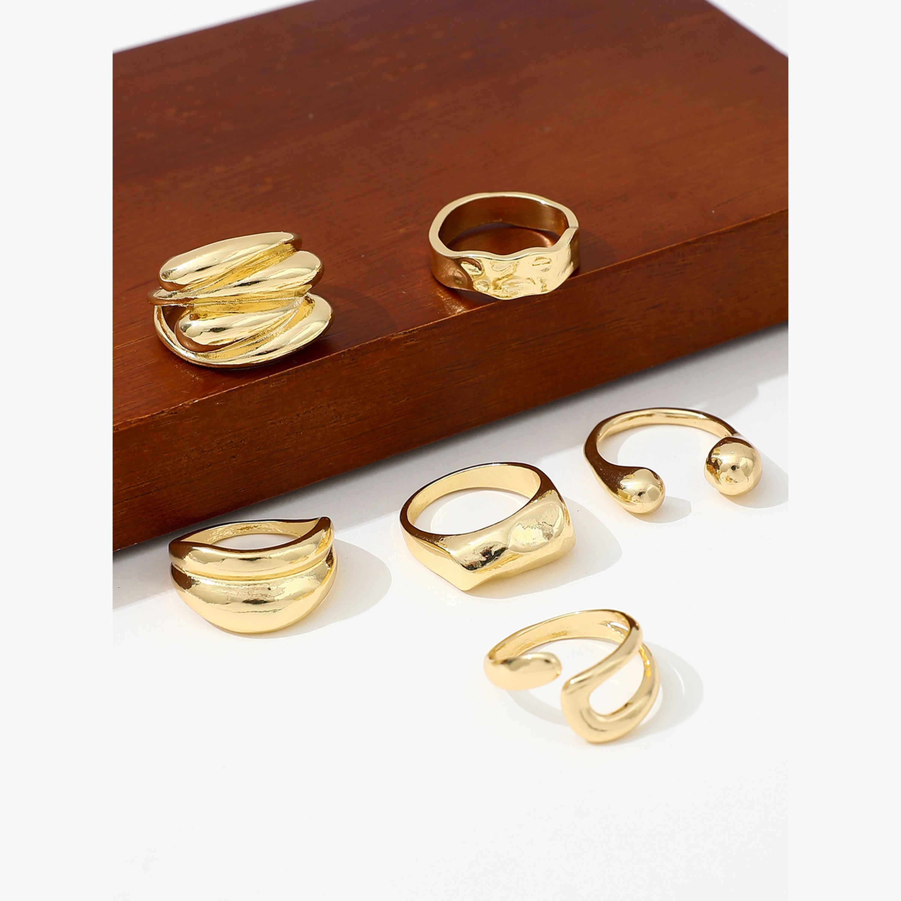 تيك تو - مجموعة من 6 خواتم ذهبية مميزة-women-watchesandjewellery-jewellery-rings-image-6