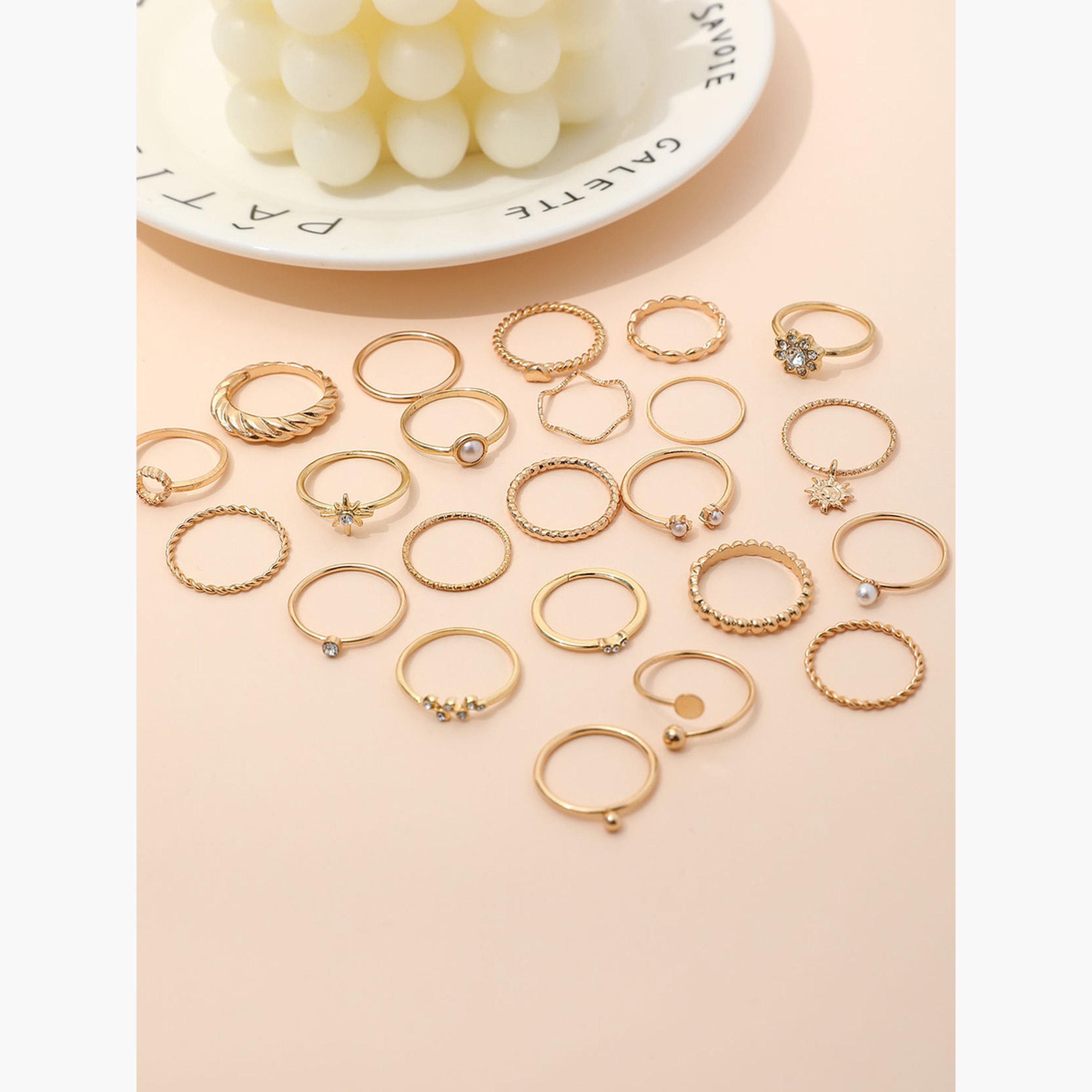 تيك تو - مجموعة من 23 خاتمًا ذهبيًا كاجوال-women-watchesandjewellery-jewellery-rings-image-5