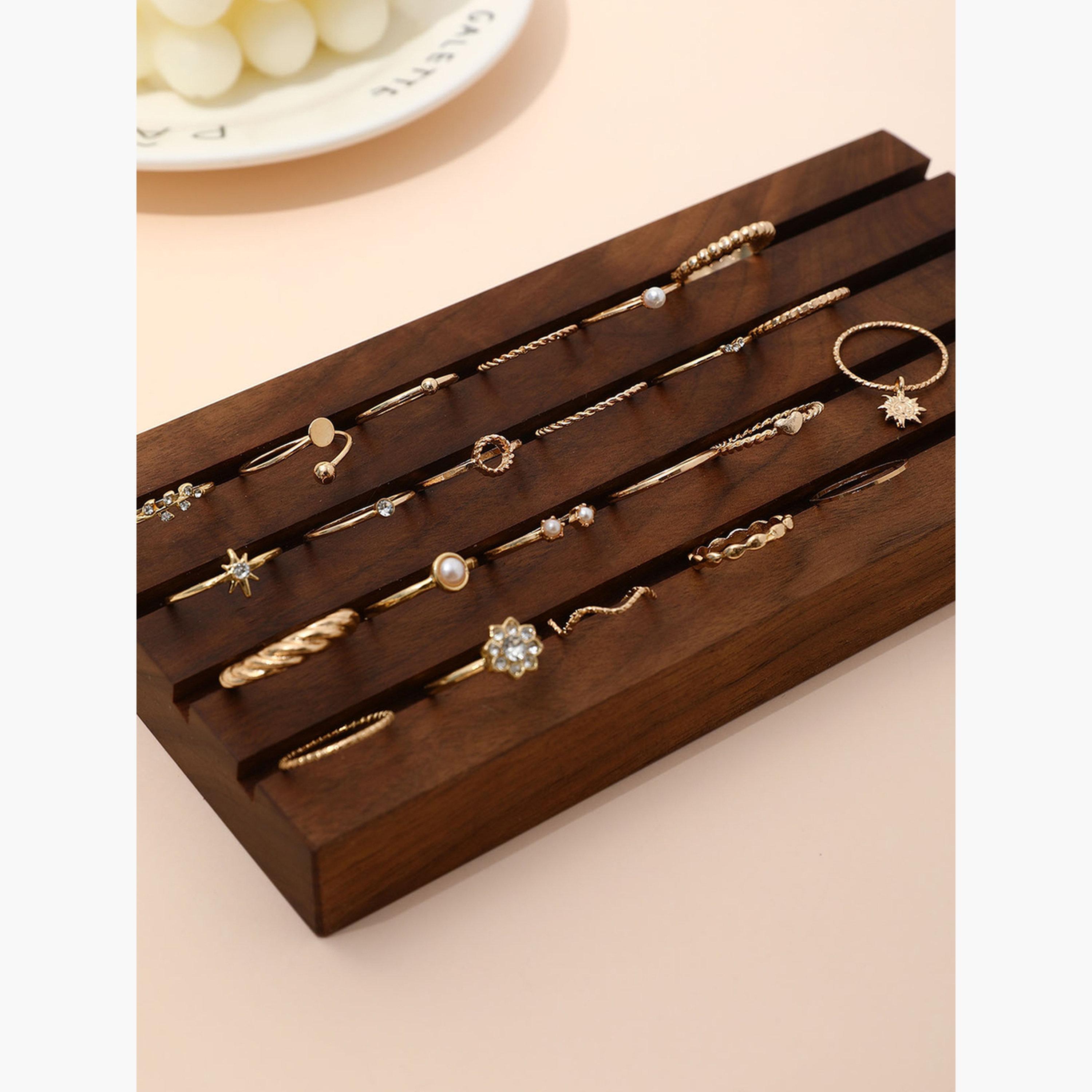 تيك تو - مجموعة من 23 خاتمًا ذهبيًا كاجوال-women-watchesandjewellery-jewellery-rings-image-6