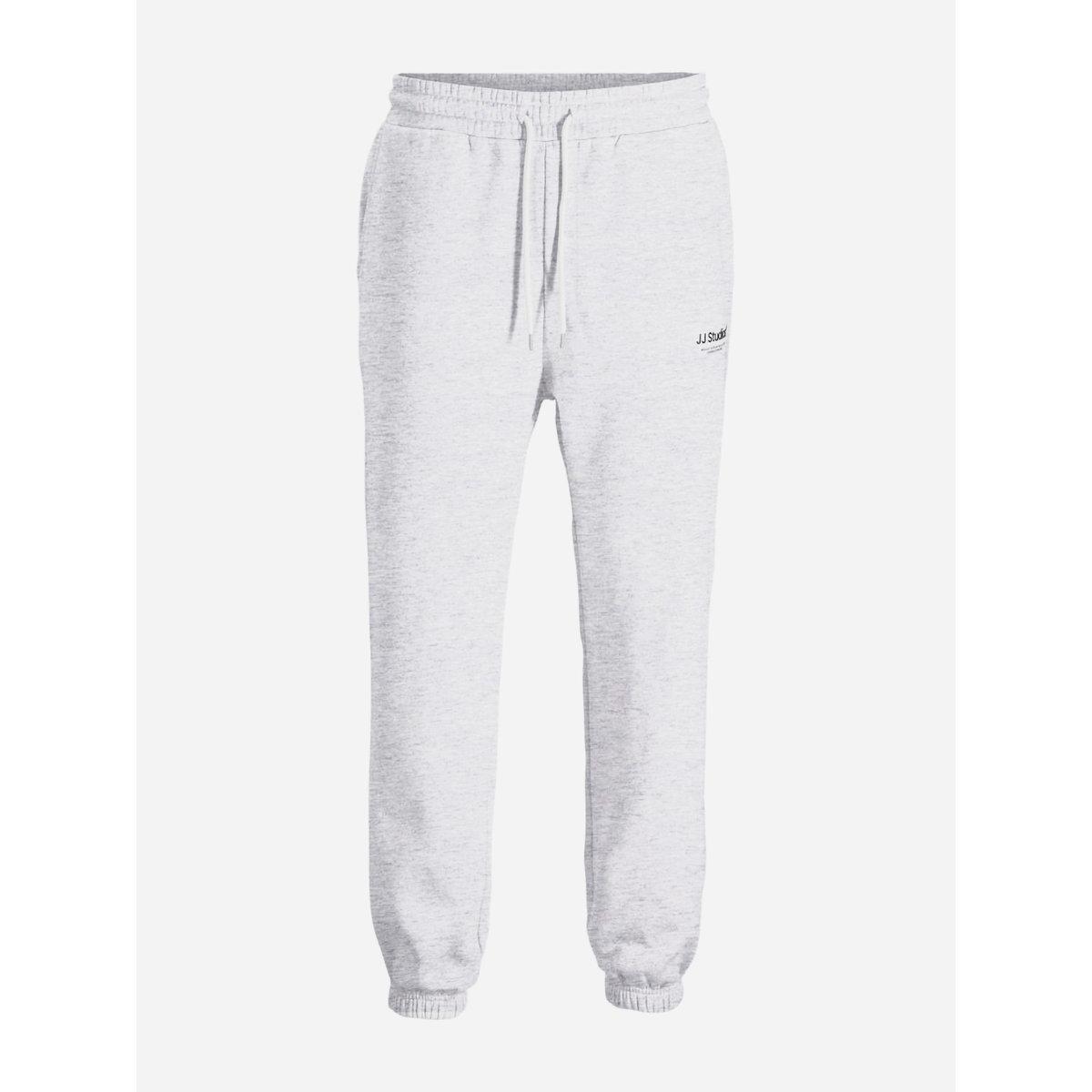 جوغر بطبعة شعار الماركة وقصة مريحة-men-clothing-bottoms-joggers-image-1