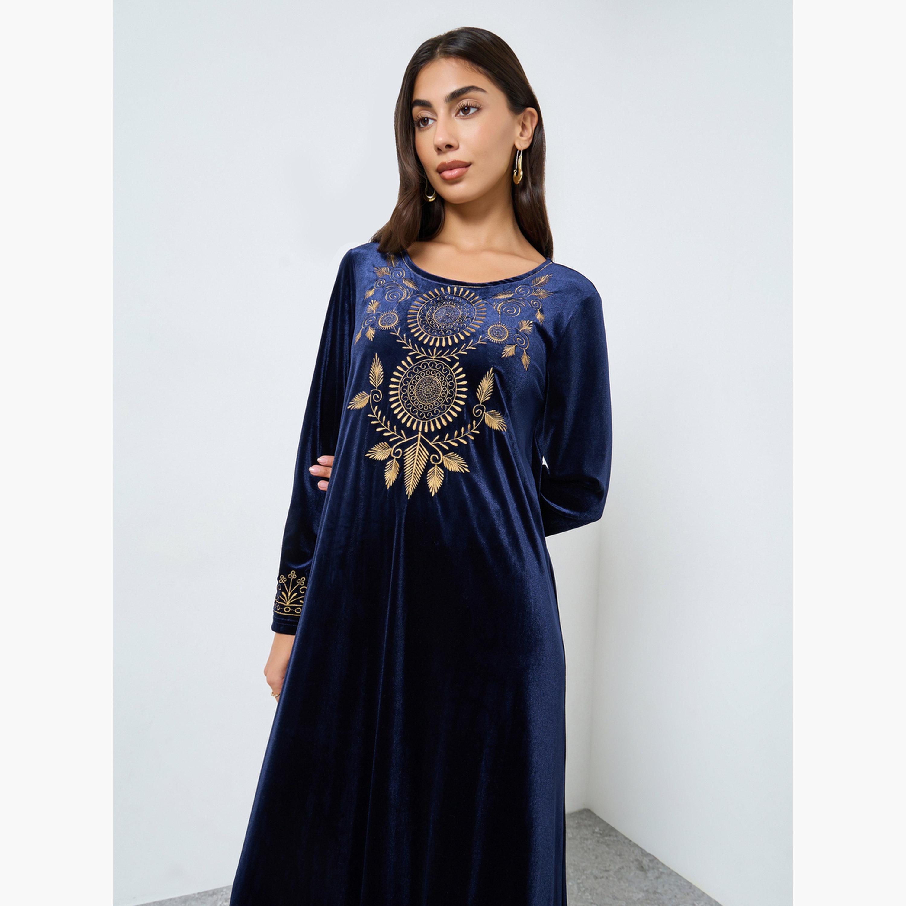 ستايلي - جلابية مطرزة بمظهر مخملي-women-arabicclothing-jalabiyas-image-3