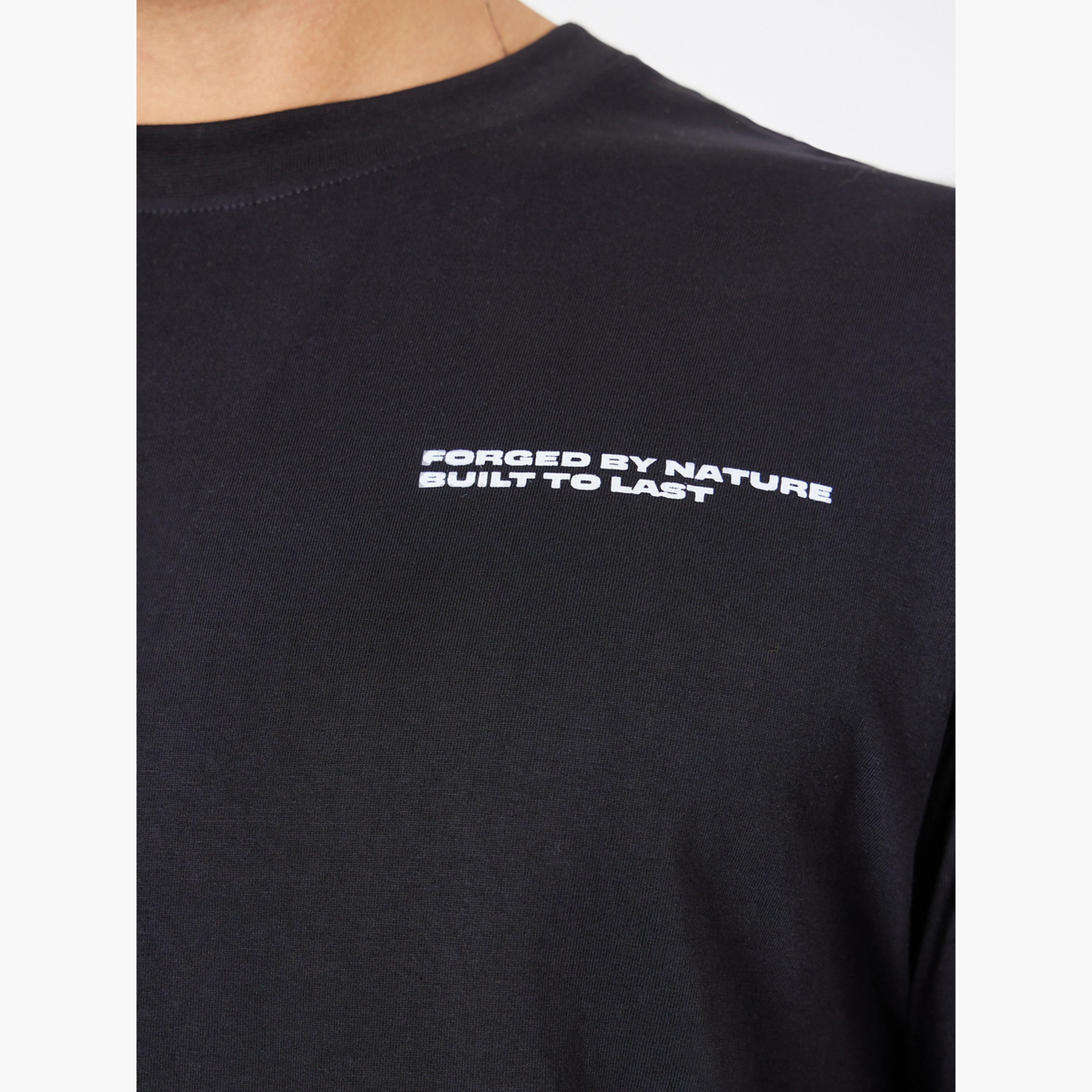 تيشيرت بطبعة جرافيك وقصة واسعة للرجال-men-clothing-tshirtsandpolos-tshirts-image-4