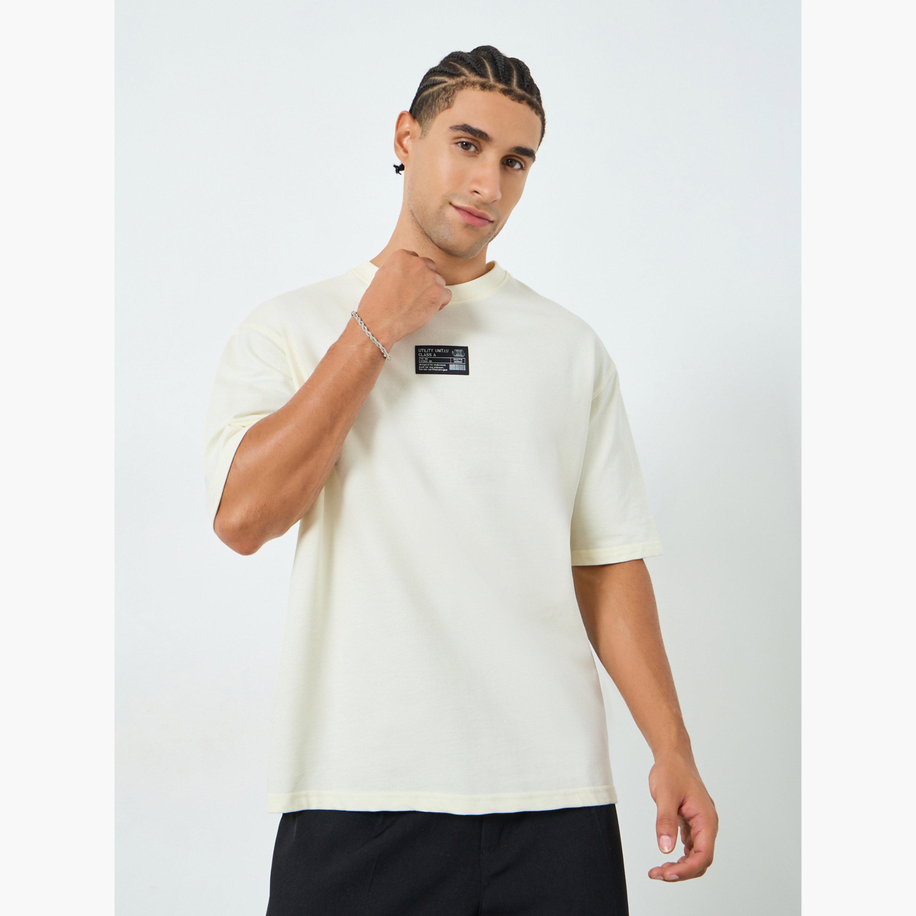 تيشيرت واسع بطبعة جرافيك-men-clothing-tshirtsandpolos-tshirts-image-1