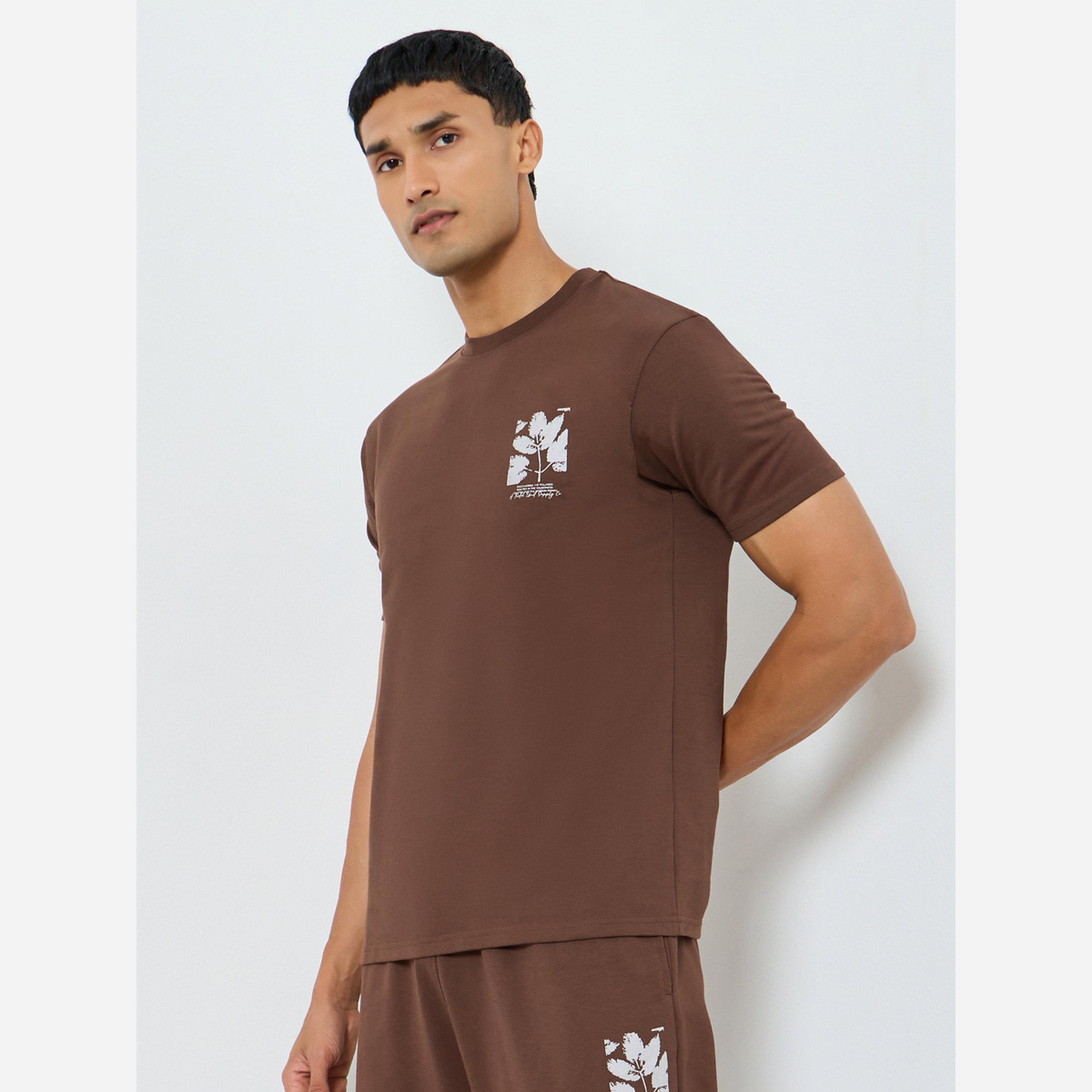 ستايلي - طقم تيشيرت وبنطال رياضي رجالي-men-clothing-coordsets-image-2