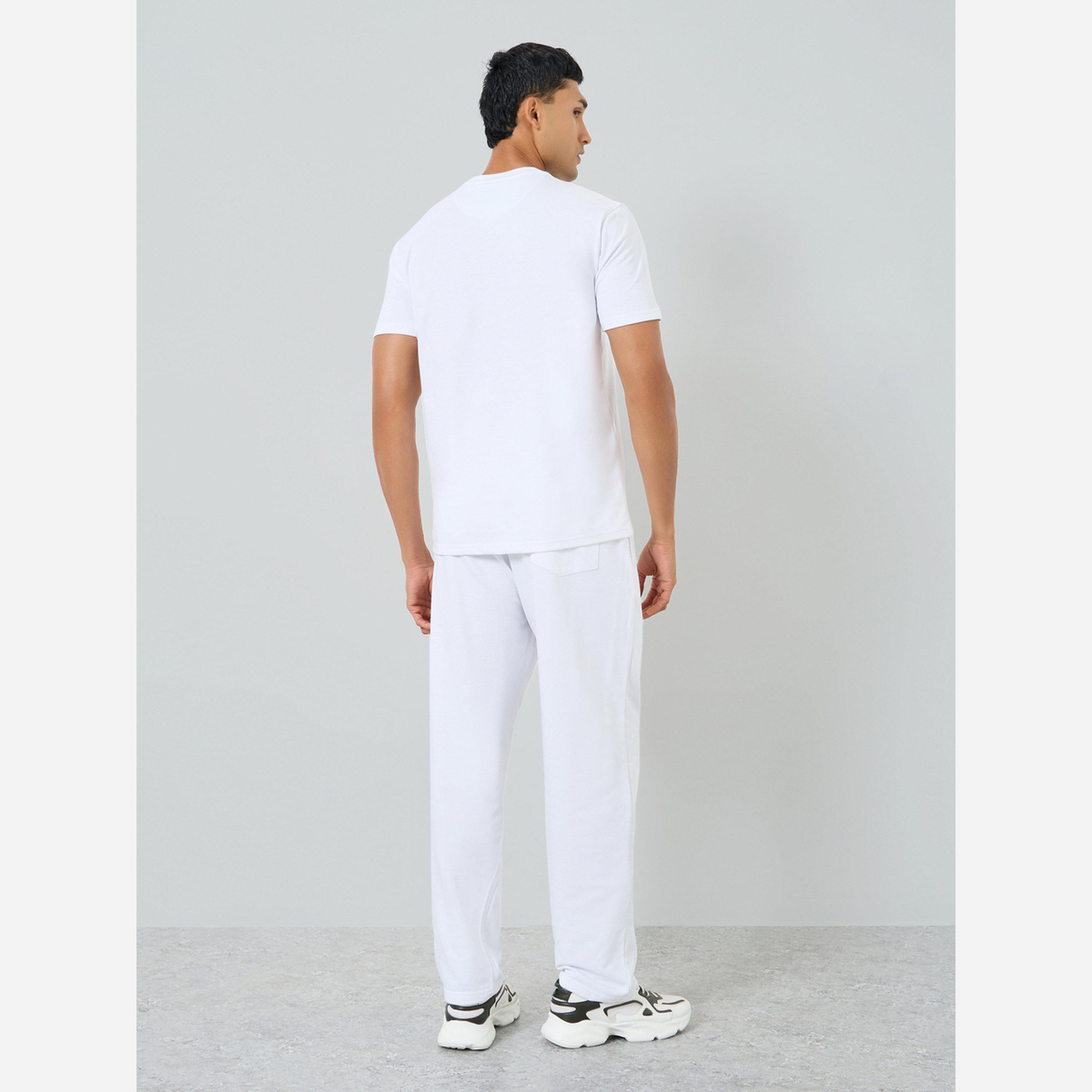 ستايلي - طقم تيشيرت وبنطال رياضي رجالي-men-clothing-coordsets-image-5