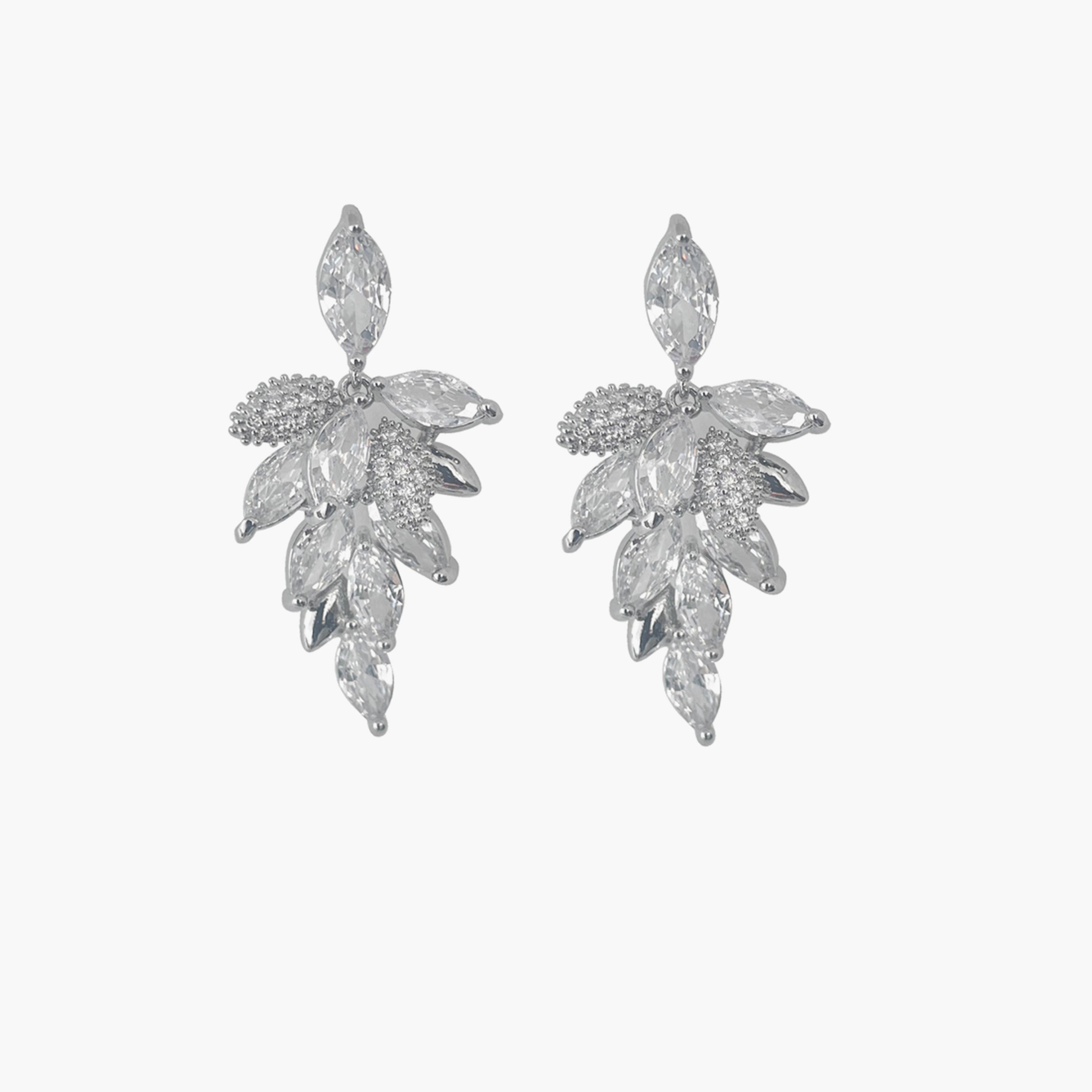 تيك تو - أقراط متدلية مزينة بأوراق الذهب-women-watchesandjewellery-jewellery-earrings-image-1