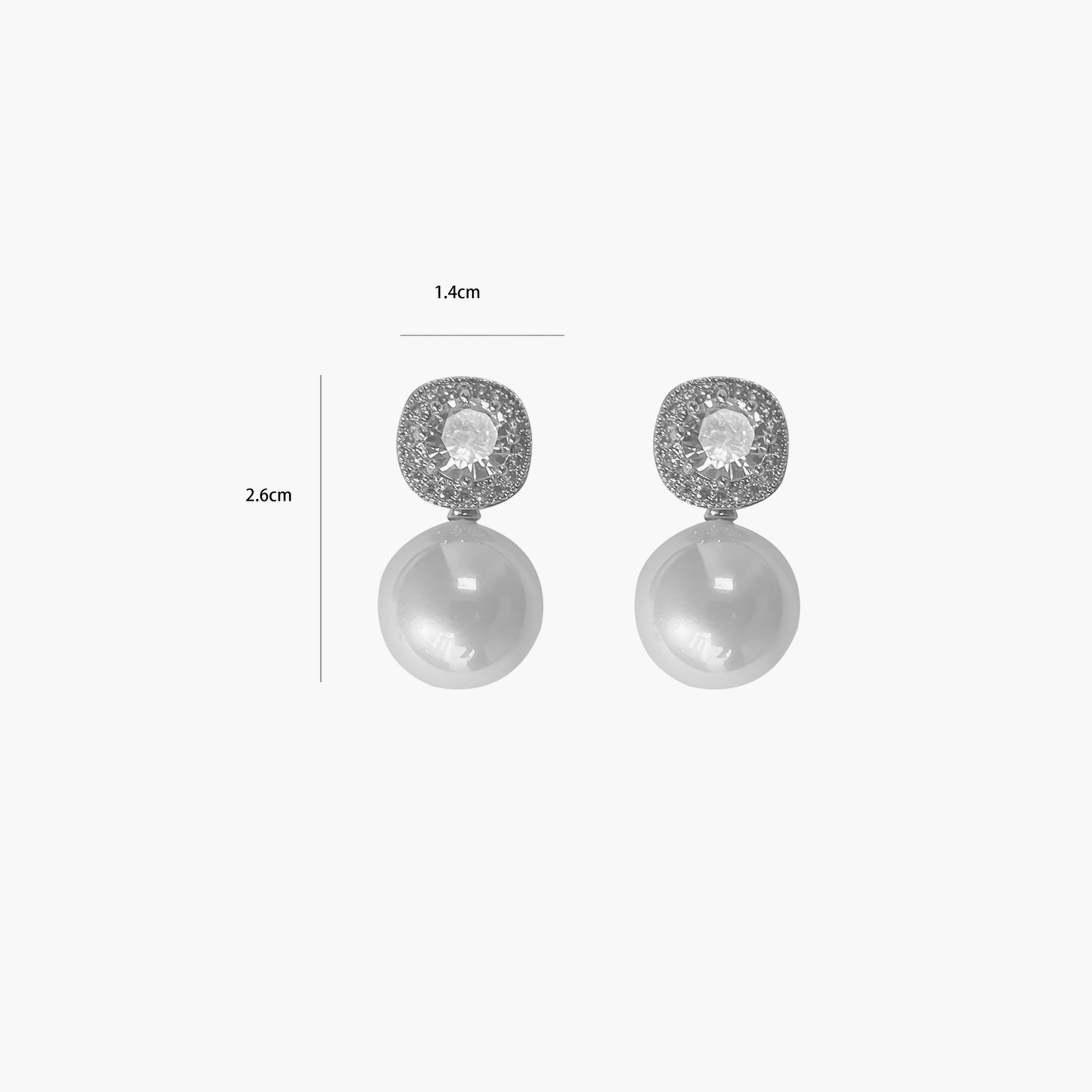 تيك تو - أقراط ذهبية مزينة باللؤلؤ الصناعي-women-watchesandjewellery-jewellery-earrings-image-5