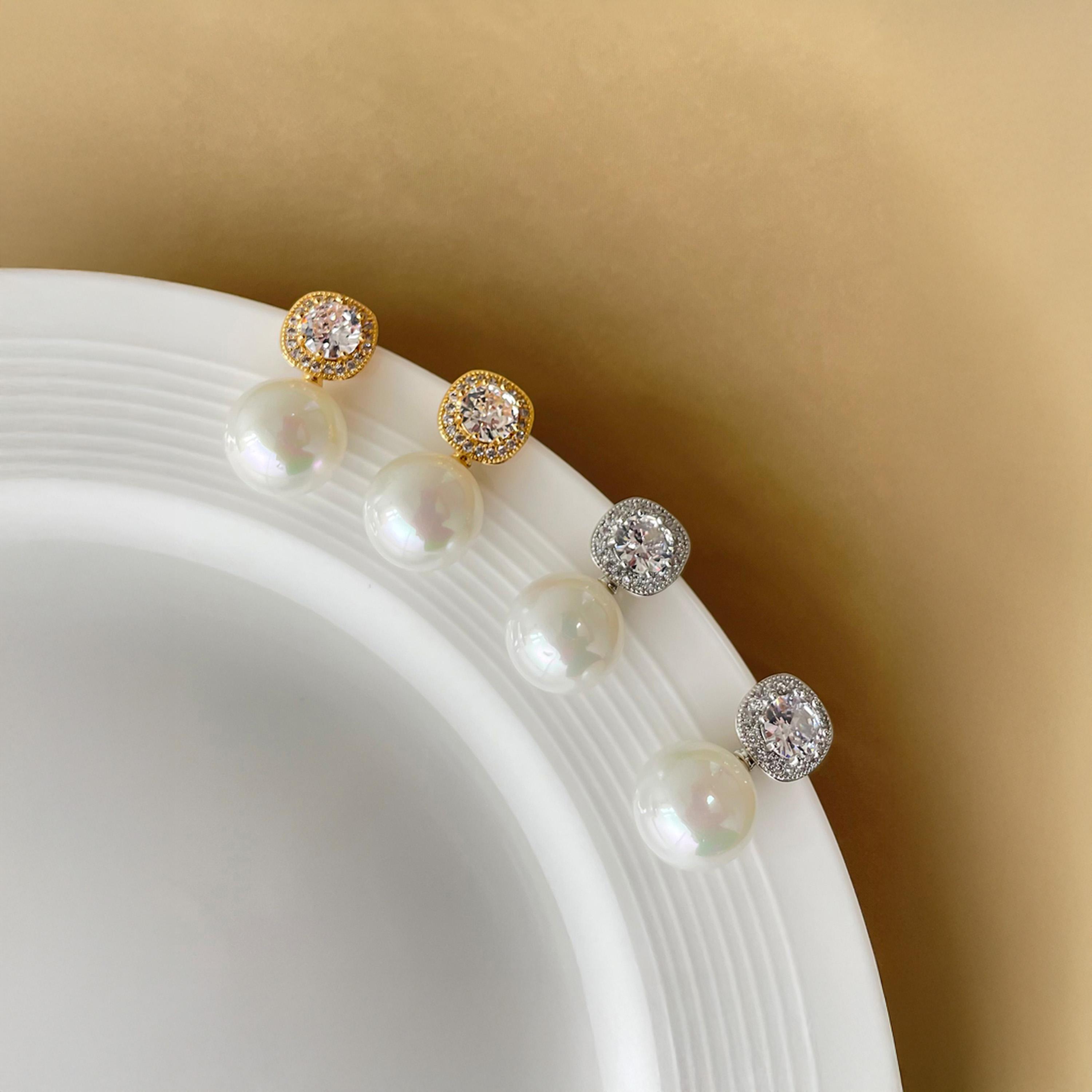 تيك تو - أقراط فضية مزينة باللؤلؤ الصناعي-women-watchesandjewellery-jewellery-earrings-image-4