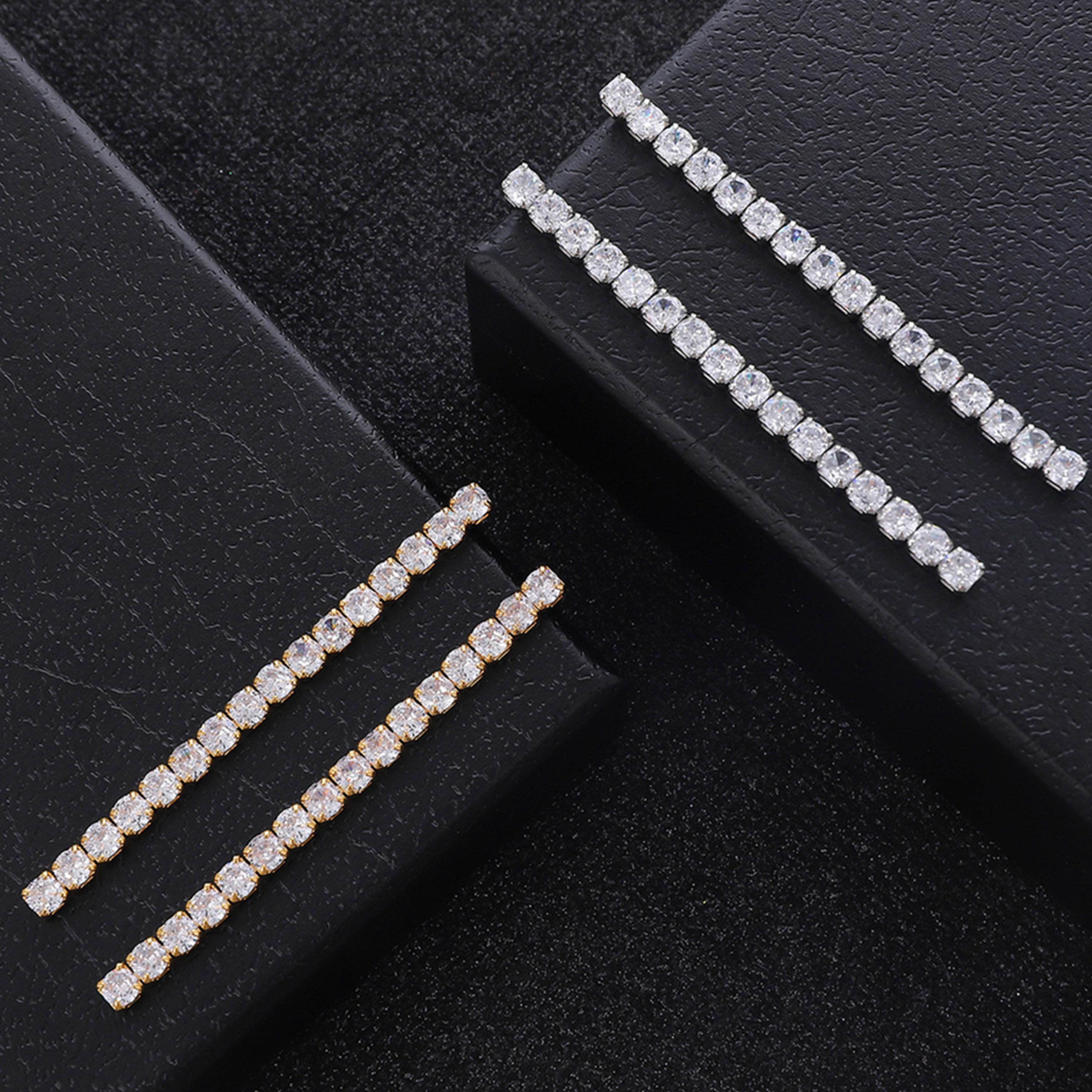 تيك تو - أقراط ذهبية متدلية-women-watchesandjewellery-jewellery-earrings-image-2