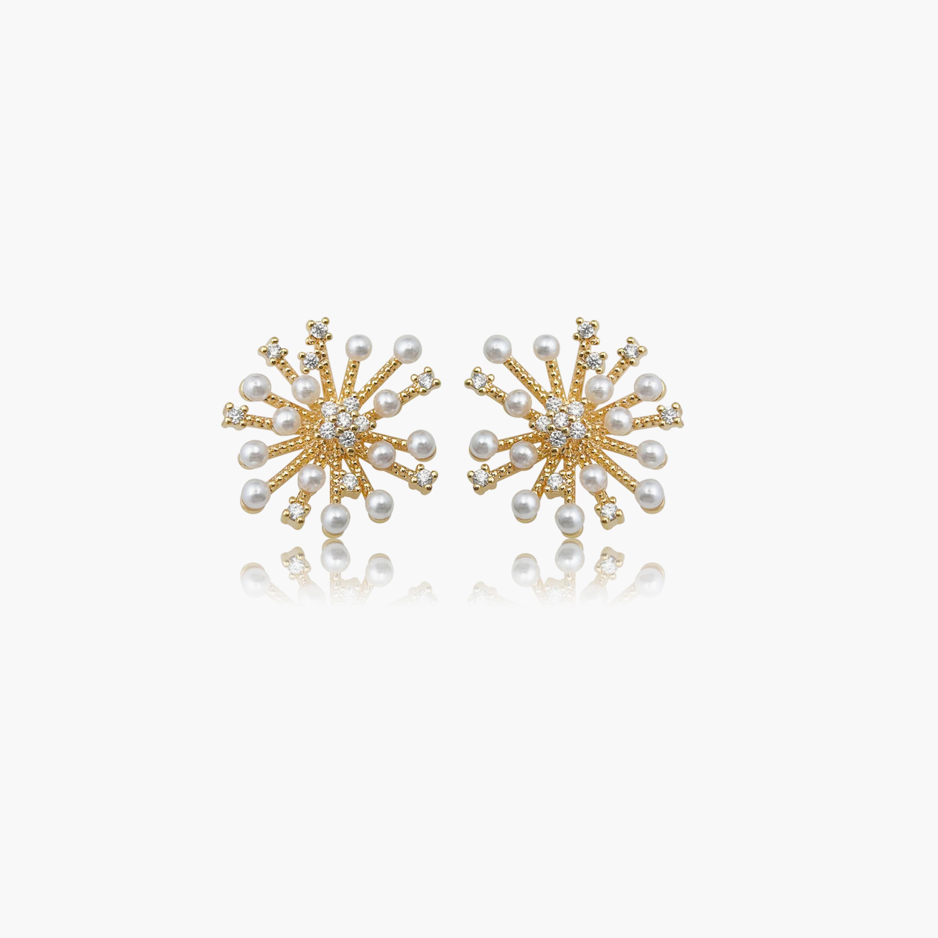 تيك تو - أقراط ذهبية على شكل ألعاب نارية مع لؤلؤ صناعي-women-watchesandjewellery-jewellery-earrings-image-1