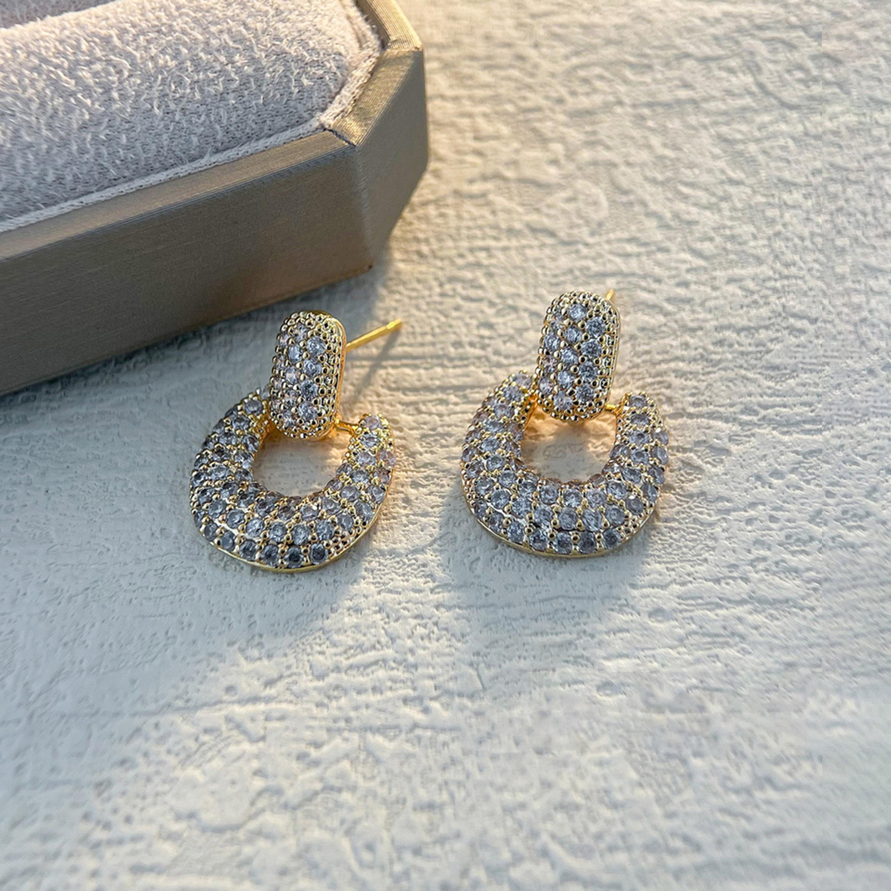 تيك تو - أقراط متدلية مزينة بالذهب-women-watchesandjewellery-jewellery-earrings-image-2