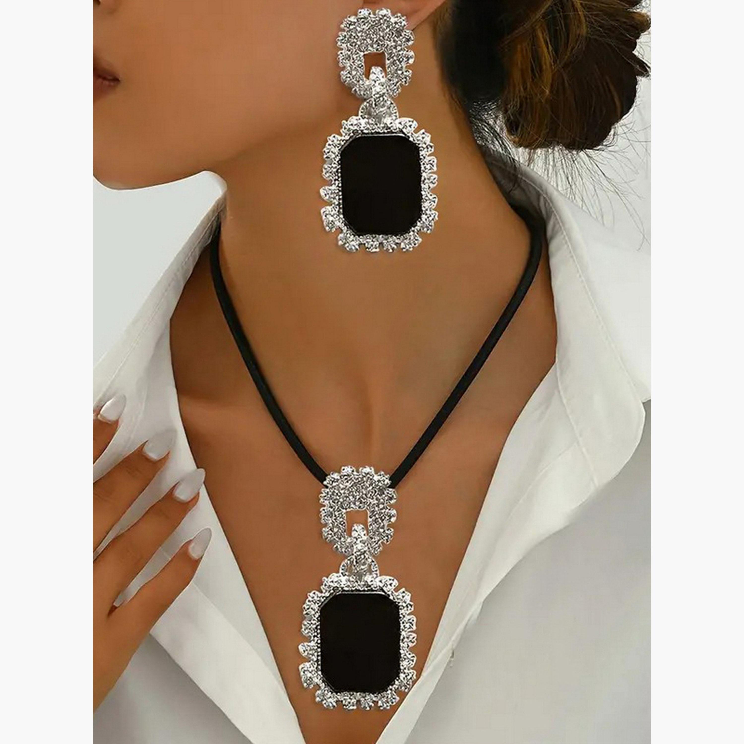 تيك تو - طقم مجوهرات مزخرف من قلادة وأقراط-women-watchesandjewellery-jewellery-jewellerysets-image-2