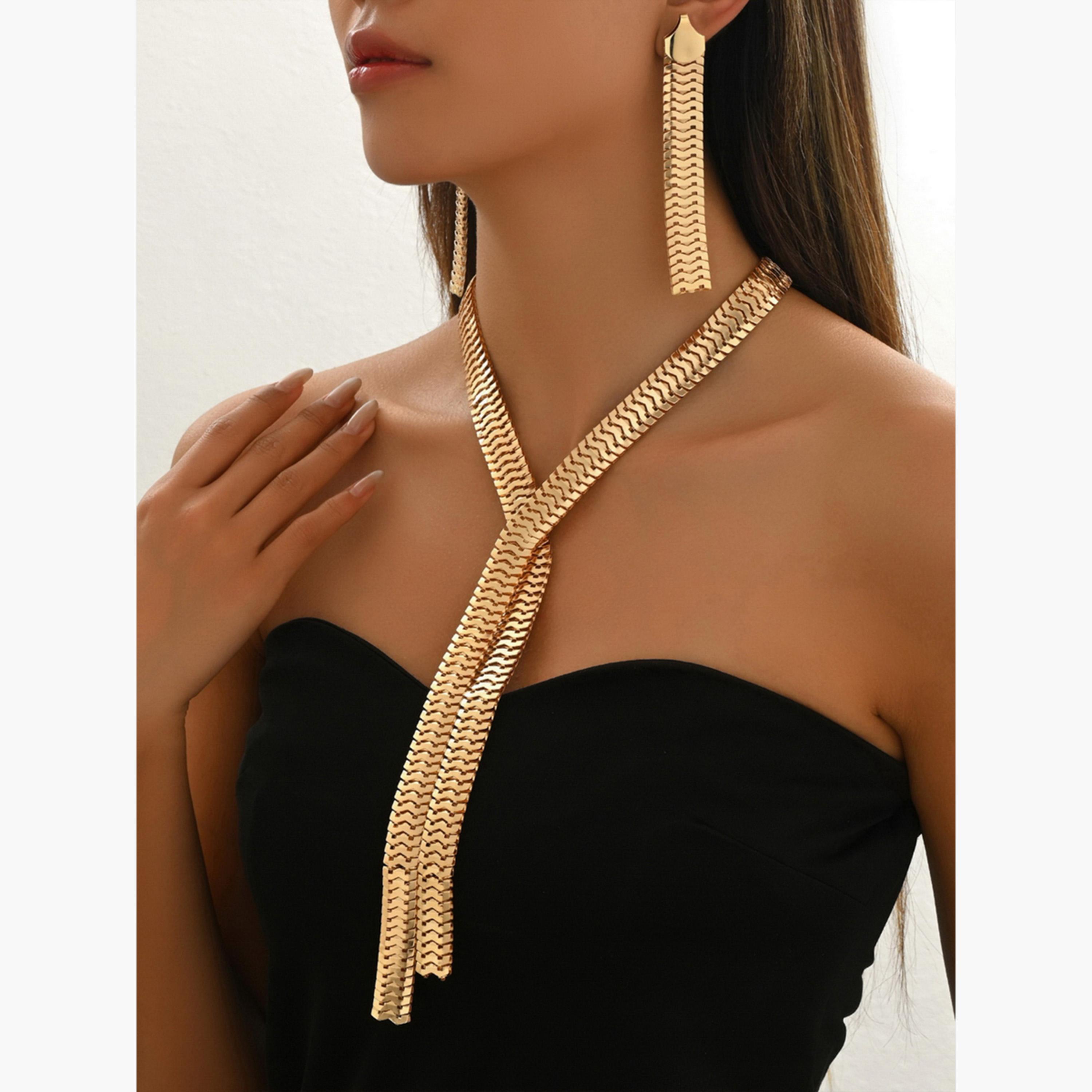 تيك تو - طقم مجوهرات من قلادة وأقراط بشراشيب ذهبية اللون-women-watchesandjewellery-jewellery-jewellerysets-image-2
