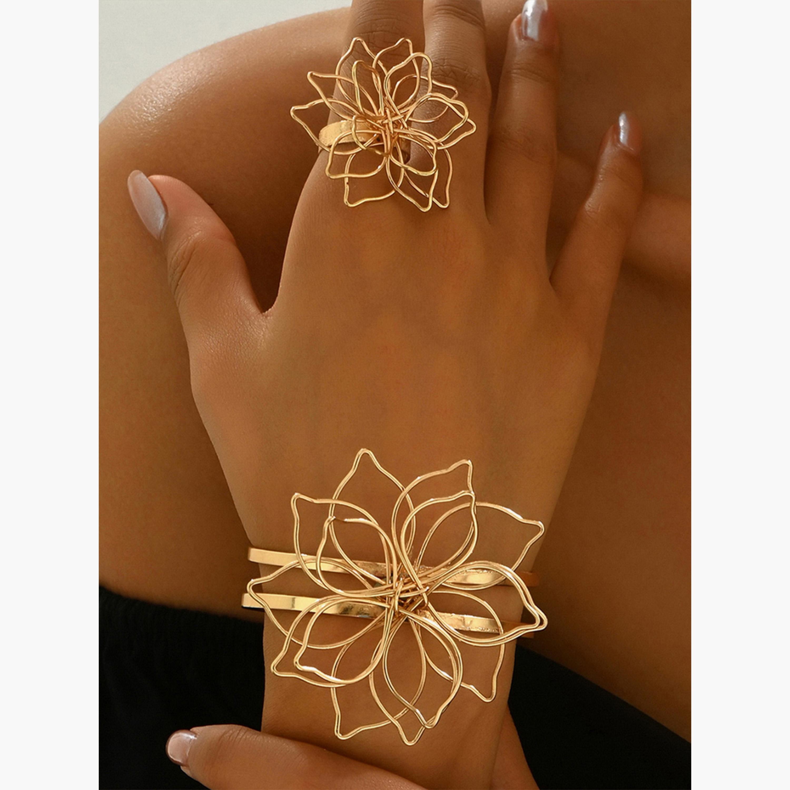 تيك تو - مجوهرات من سوار وخاتم مزين بالزهور-women-watchesandjewellery-jewellery-jewellerysets-image-2