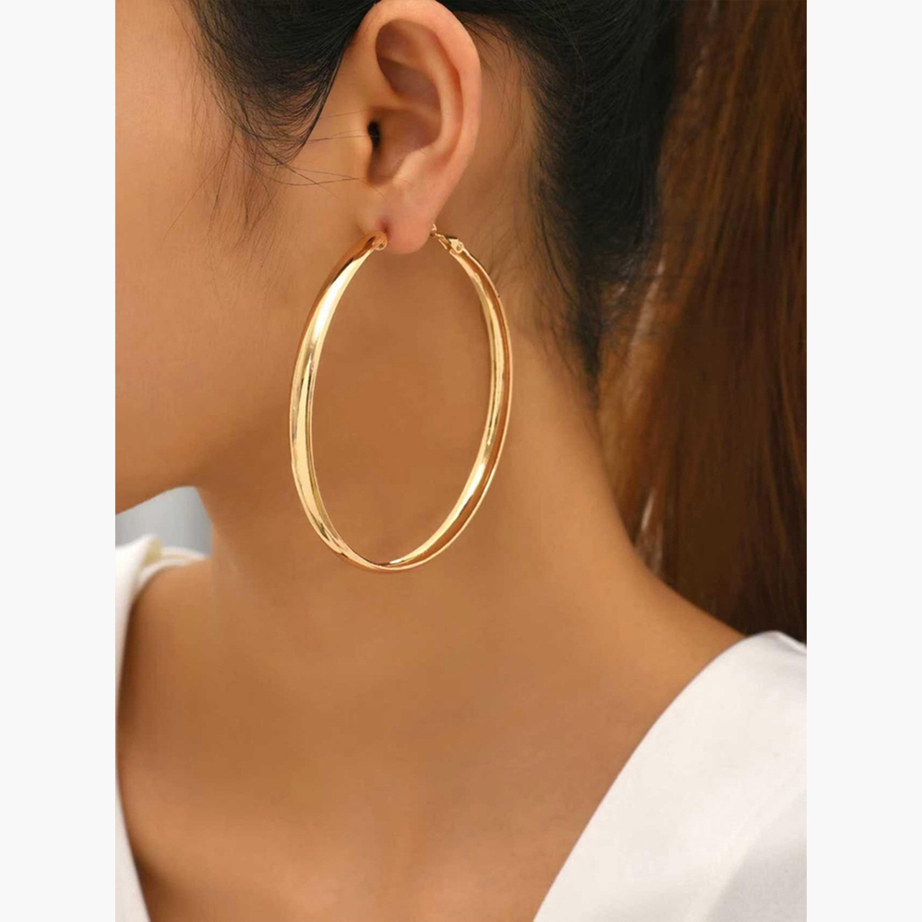 تيك تو - أقراط دائرية كبيرة لون ذهبي-women-watchesandjewellery-jewellery-earrings-image-3