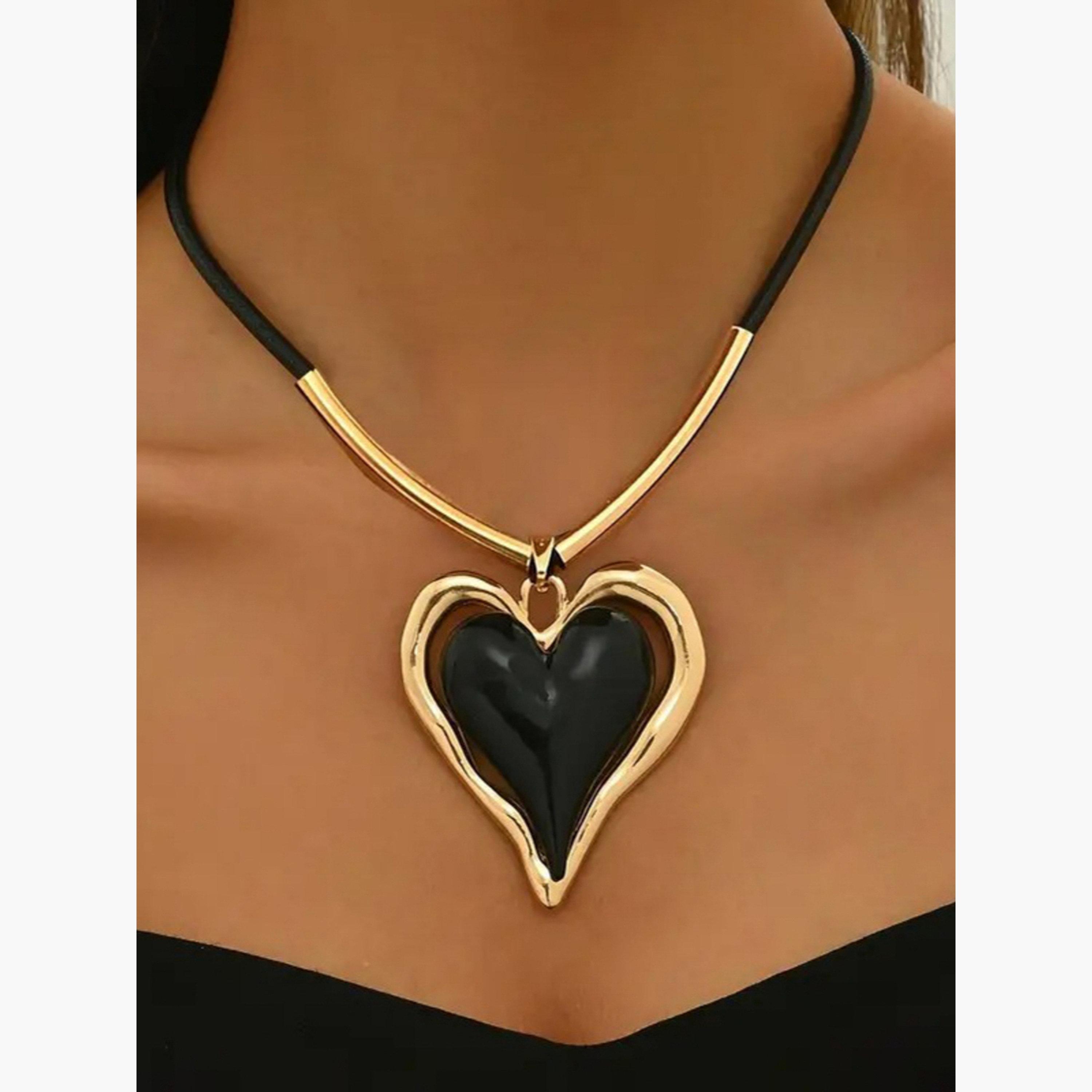 تيك تو - قلادة على شكل قلب-women-watchesandjewellery-jewellery-necklacesandpendants-image-2