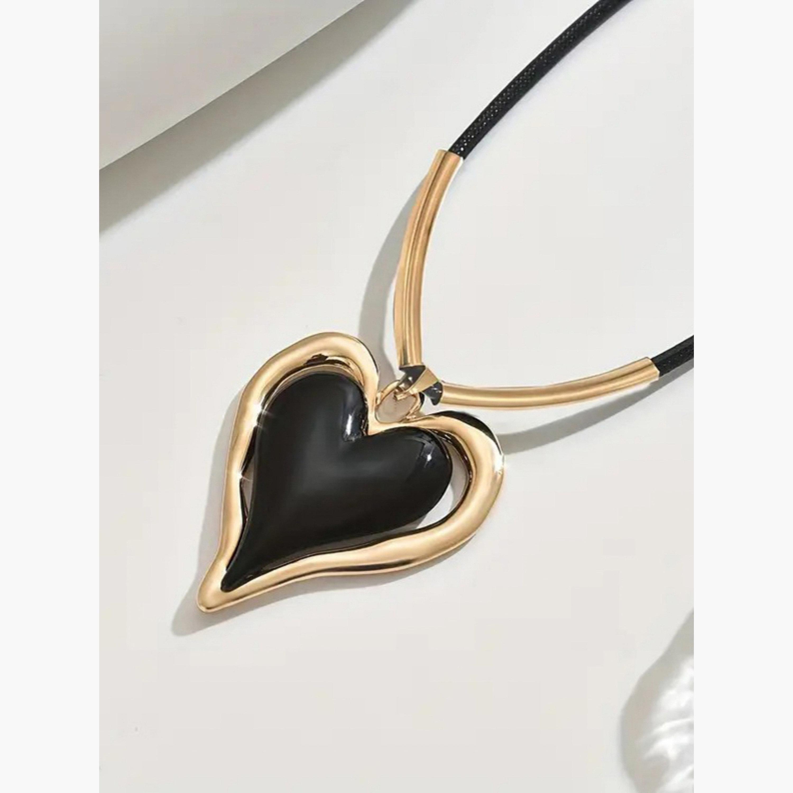 تيك تو - قلادة على شكل قلب-women-watchesandjewellery-jewellery-necklacesandpendants-image-3