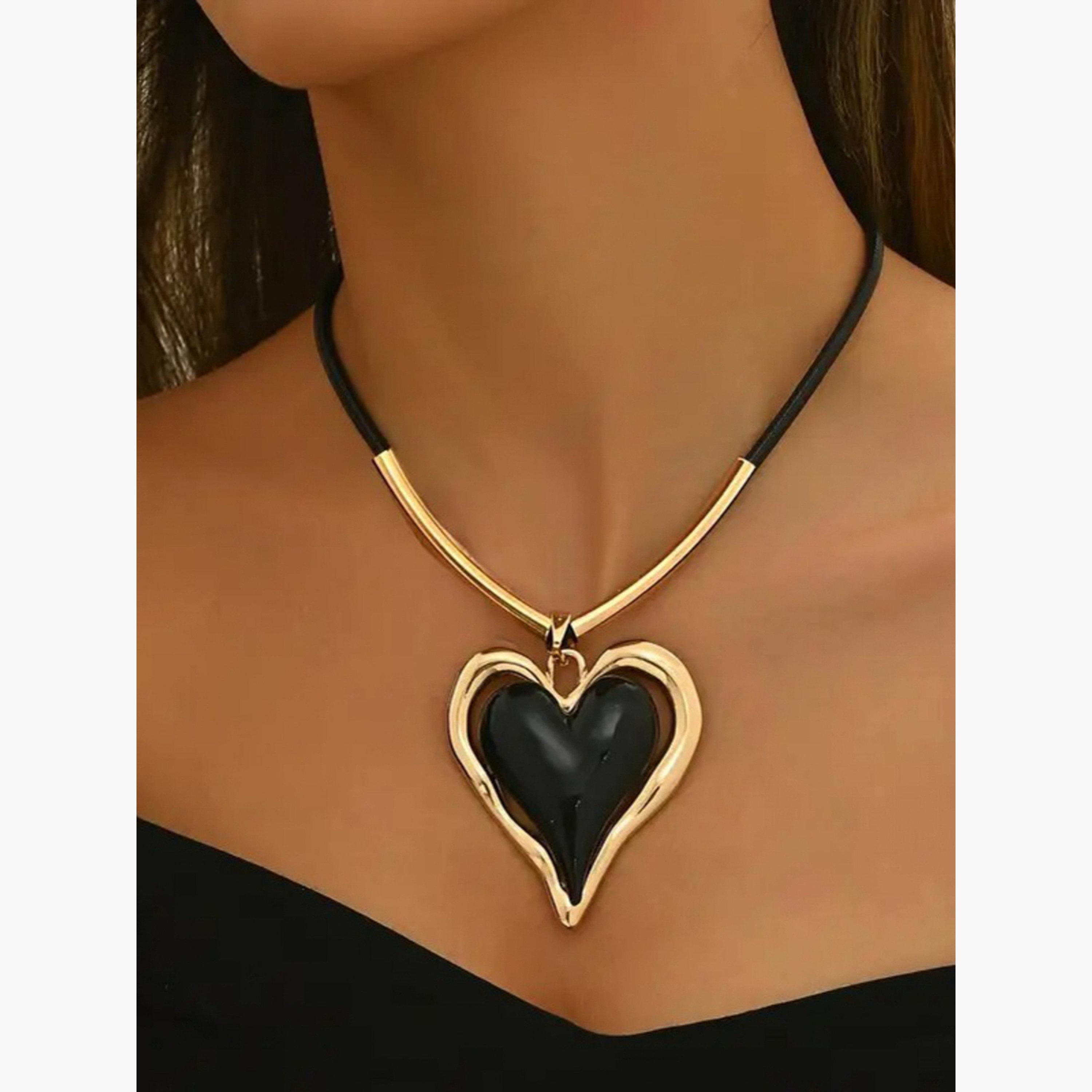 تيك تو - قلادة على شكل قلب-women-watchesandjewellery-jewellery-necklacesandpendants-image-5