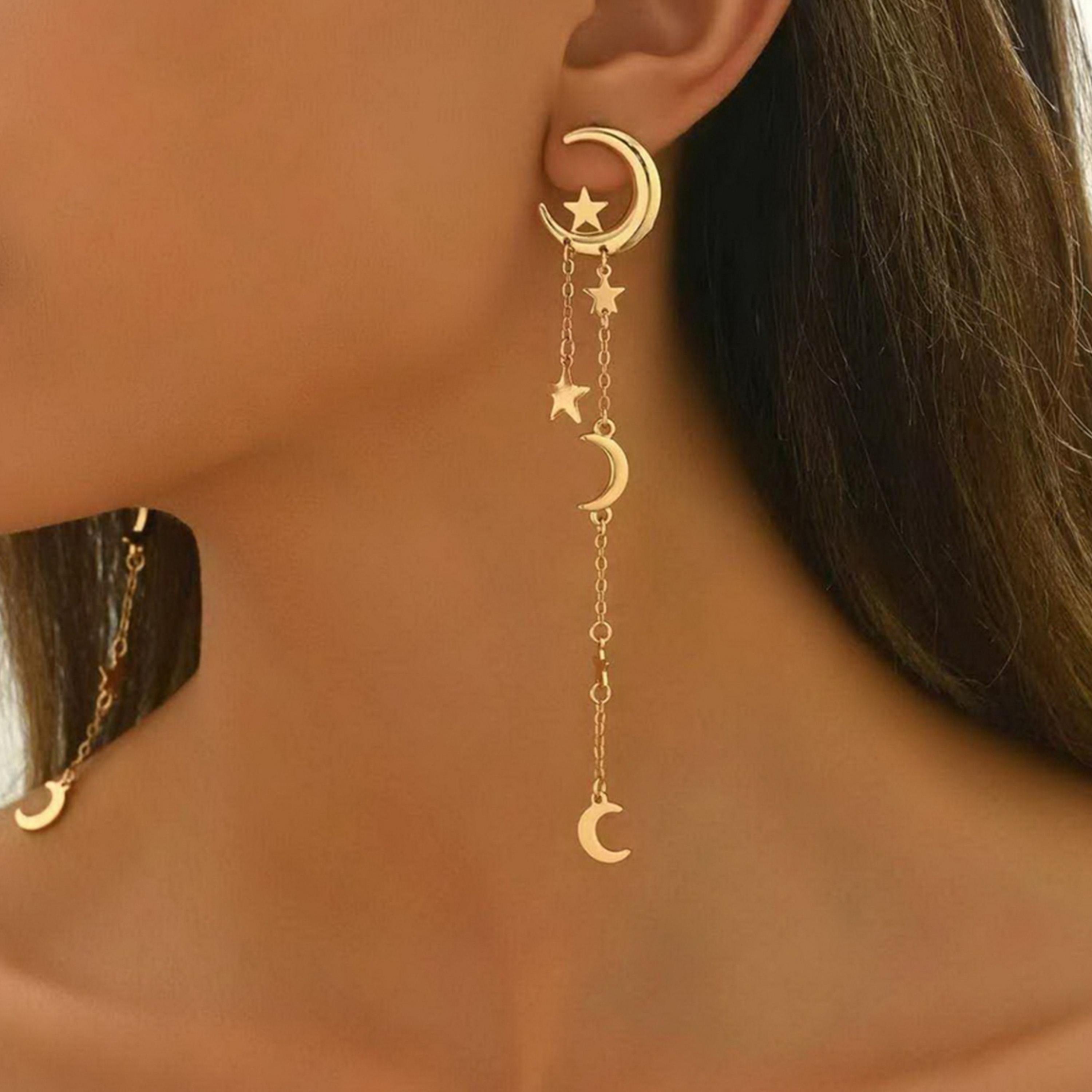 تيك تو - أقراط متدلية من سلسلة معدنية مزينة بنجوم وقمر-women-watchesandjewellery-jewellery-earrings-image-2