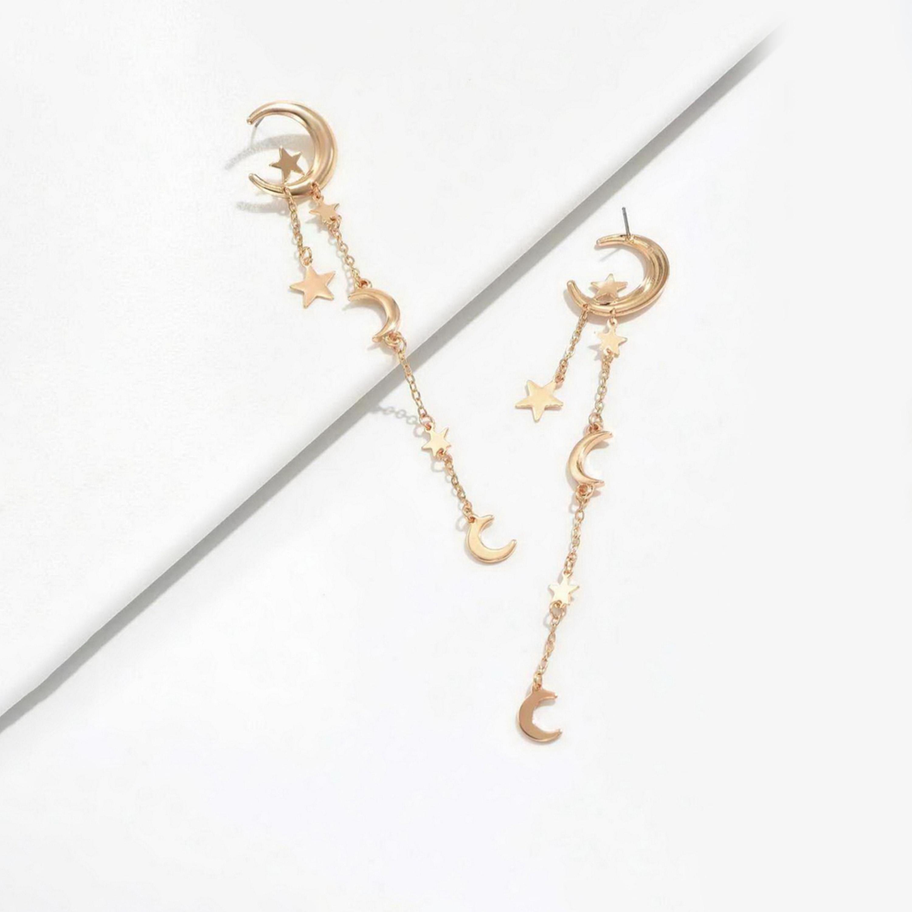 تيك تو - أقراط متدلية من سلسلة معدنية مزينة بنجوم وقمر-women-watchesandjewellery-jewellery-earrings-image-3