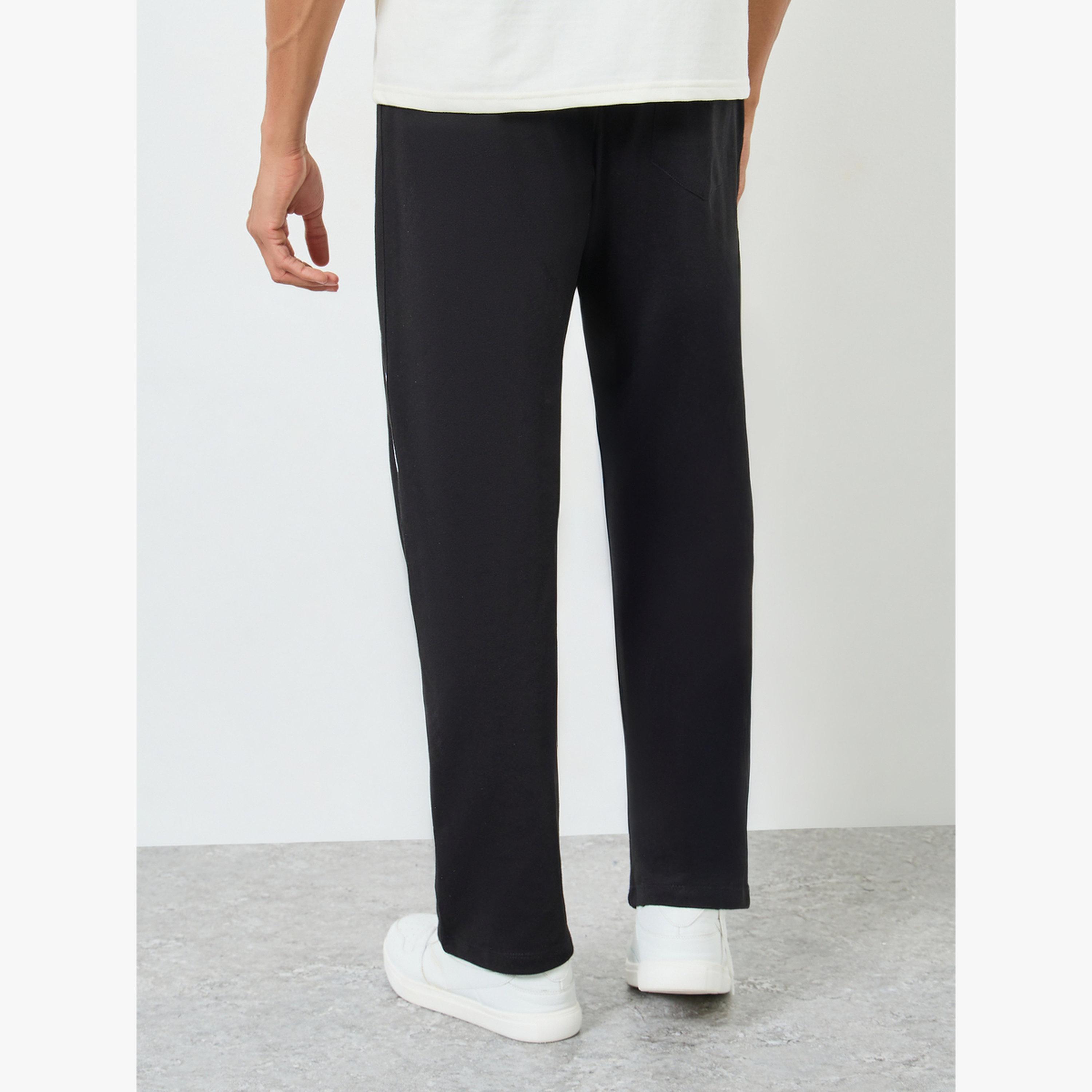 جوغر بتفاصيل شريط جانبي-men-clothing-bottoms-joggers-image-4