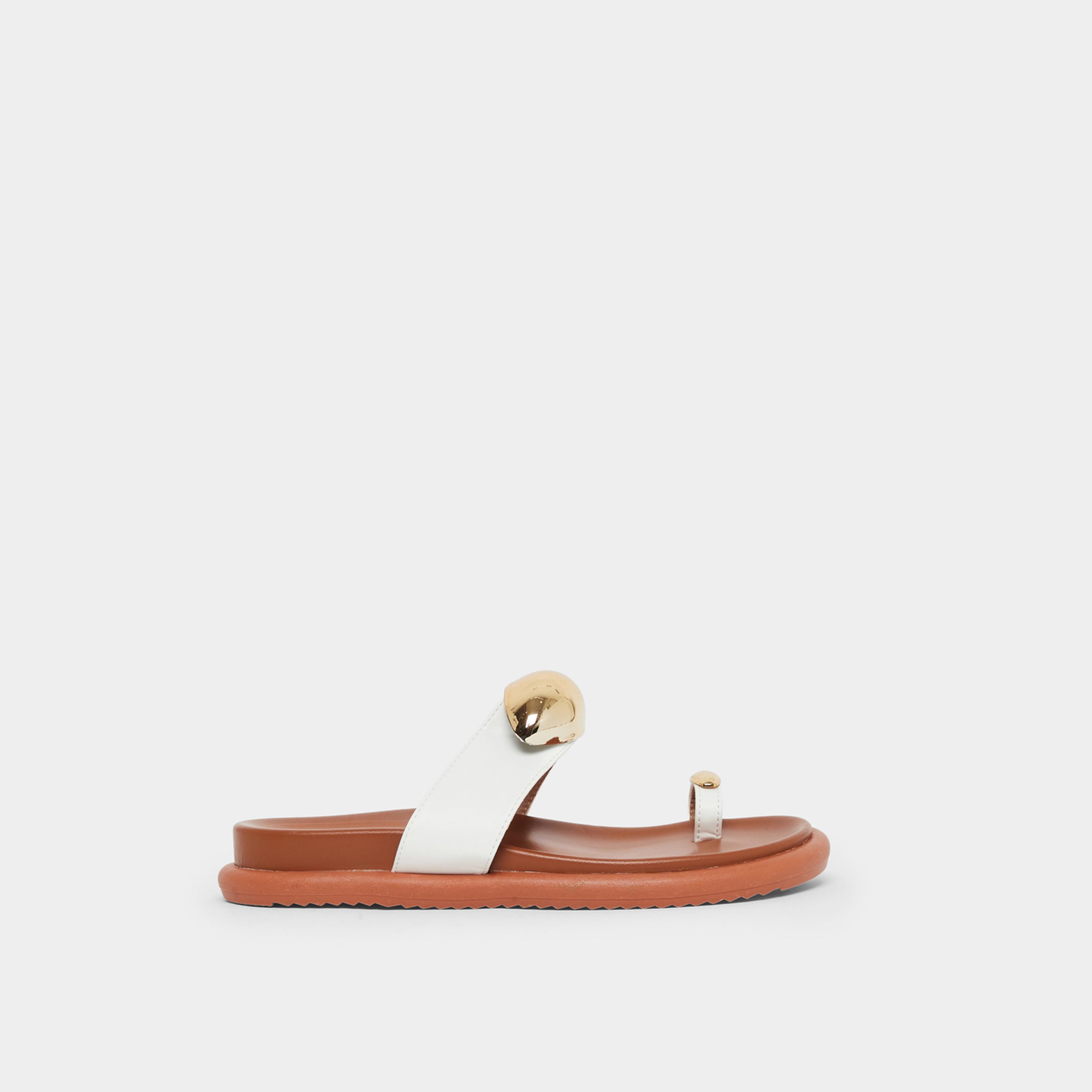 Styli Women Metal Accent Toe-Loop Flat Sandals-women-shoes-sandals-flats-image-3