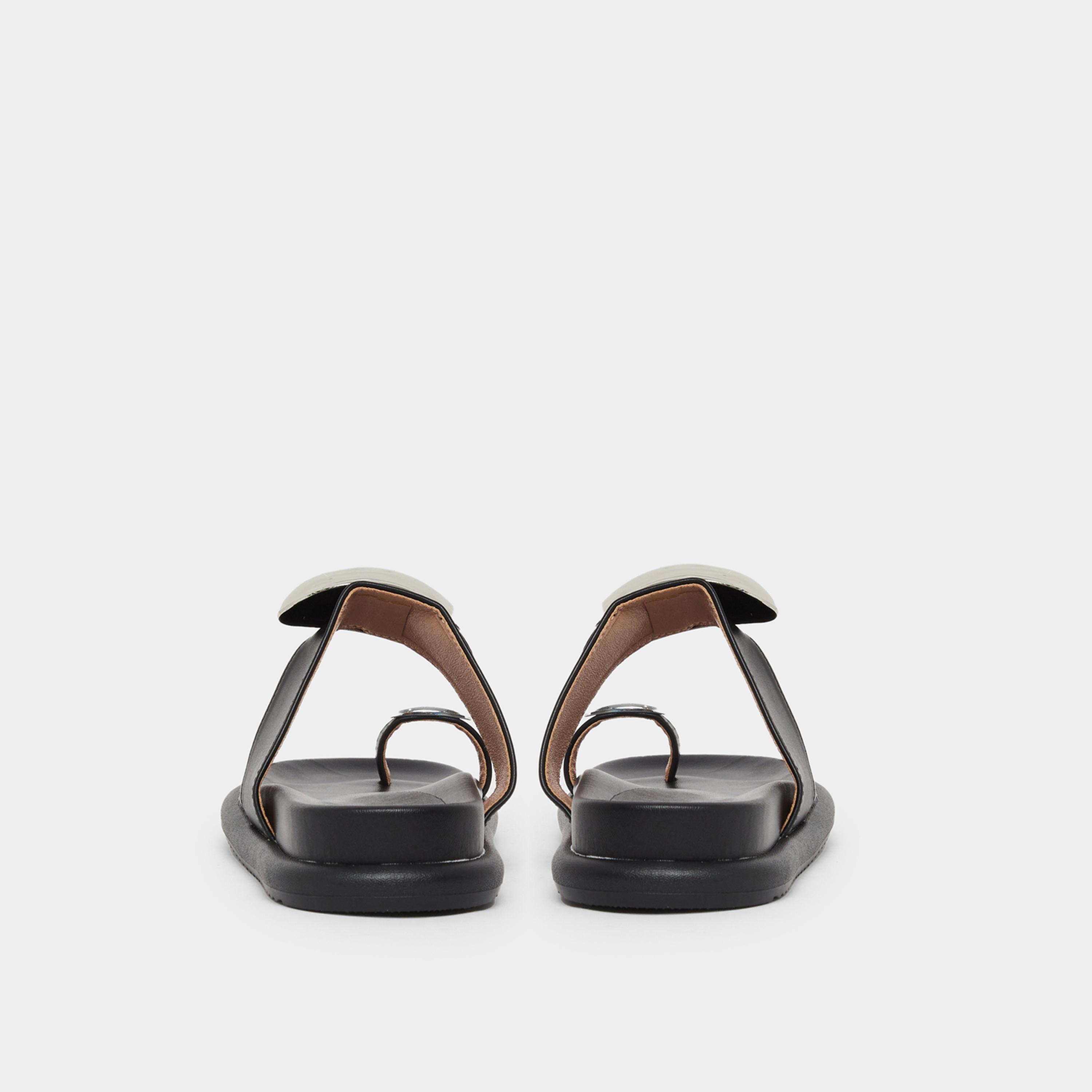 Styli Women Metal Accent Toe-Loop Flat Sandals-women-shoes-sandals-flats-image-5