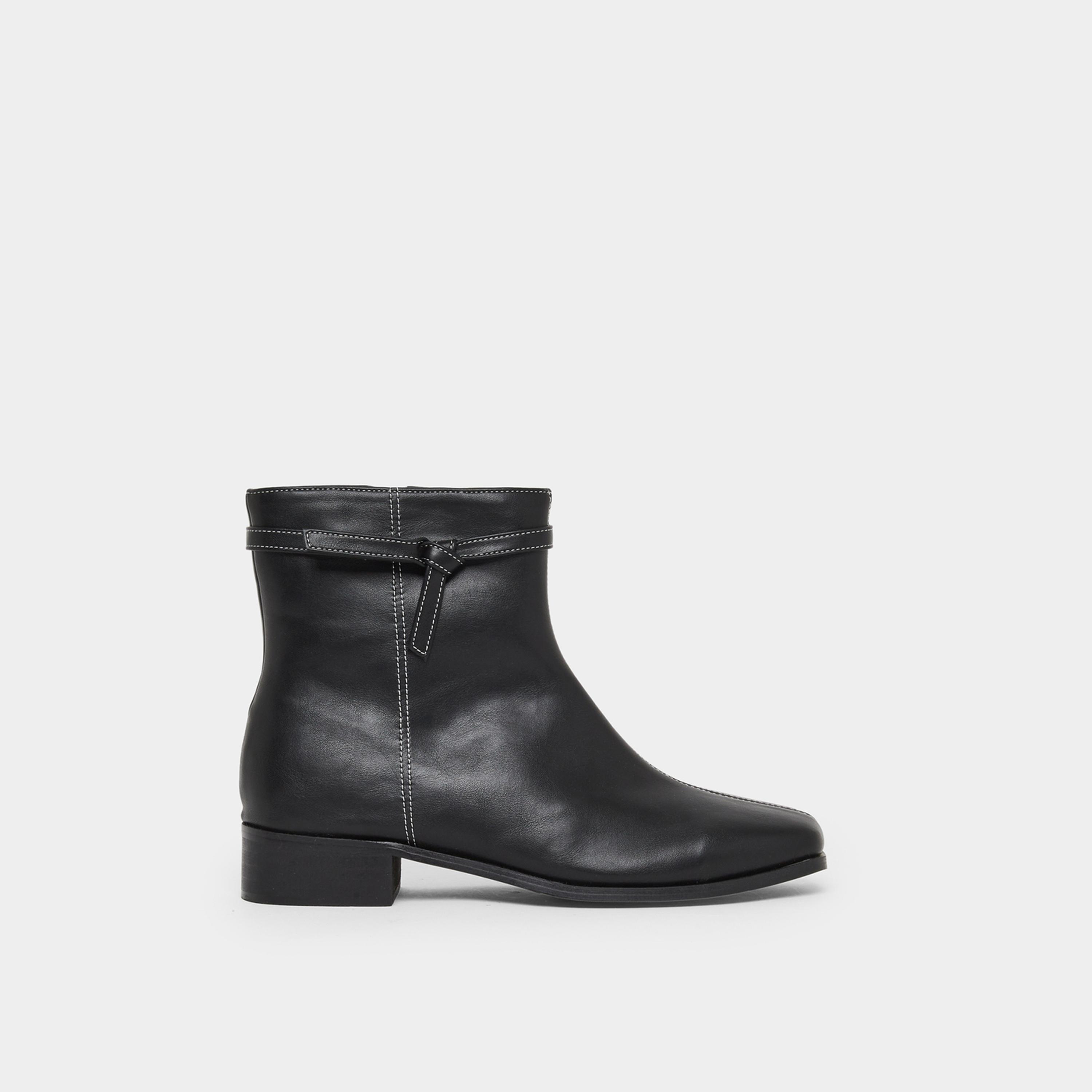 Styli Women Black Square Toe Ankle Boots with Knot Detail-women-shoes-boots-image-3