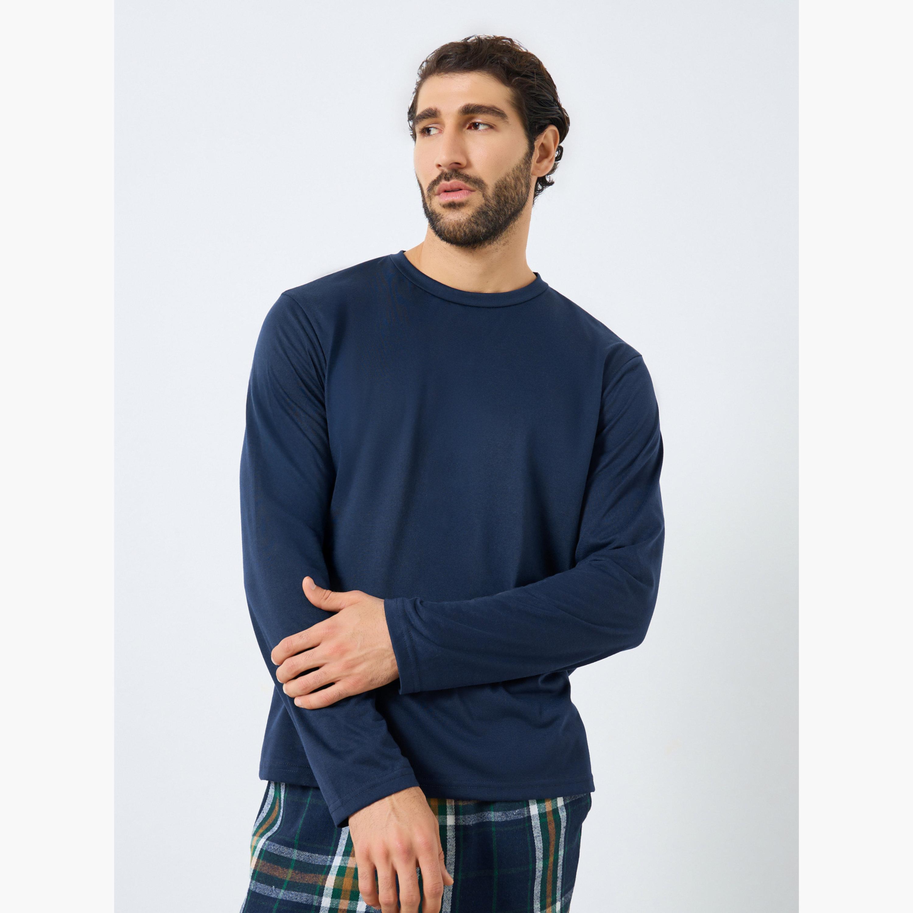ستايلي - بيجاما عائلية - بيجاما رجالي تي شيرت بأكمام طويلة وبنطال منقوش-men-clothing-nightwear-sets-image-2
