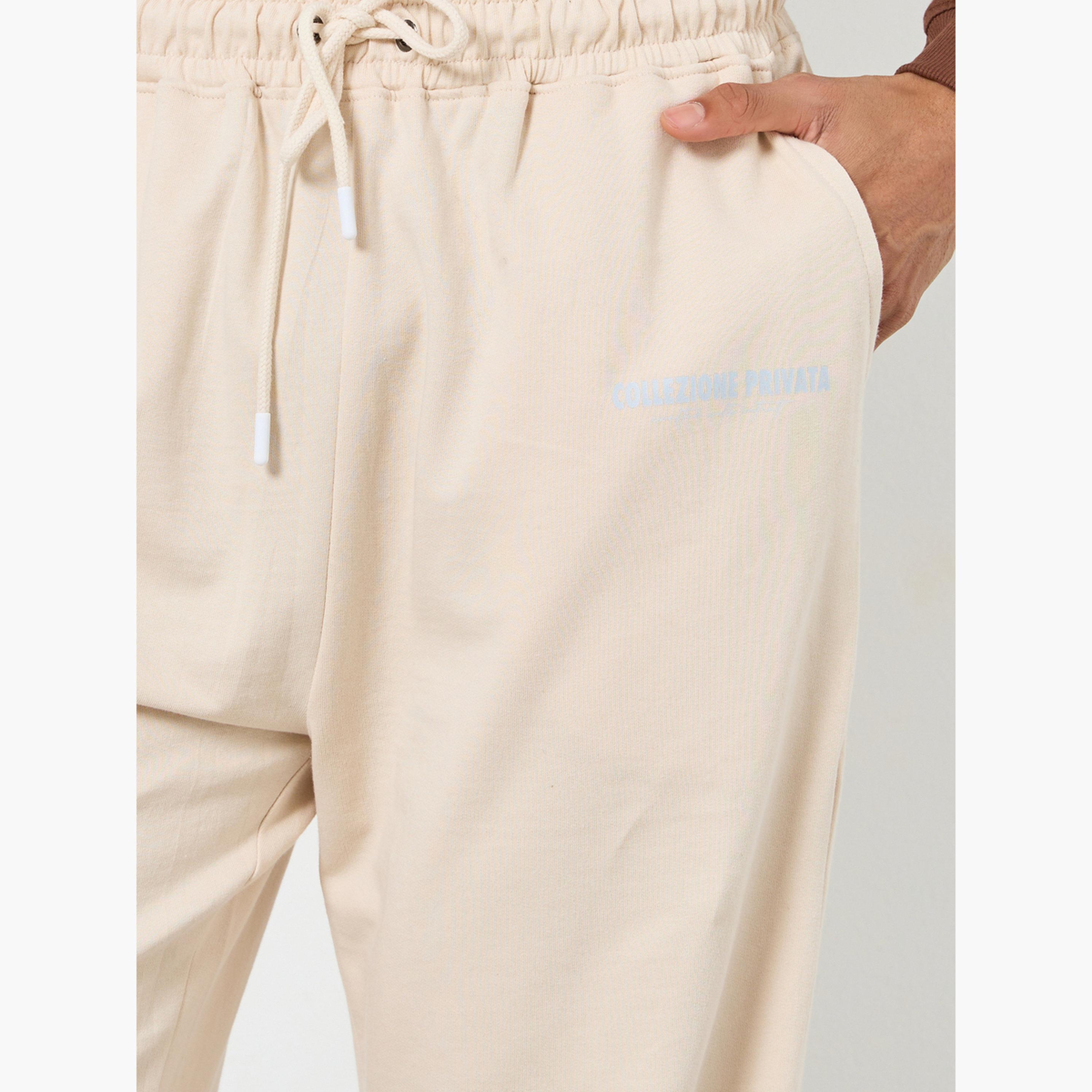 جوغر تيري بقصة واسعة-men-clothing-bottoms-joggers-image-3
