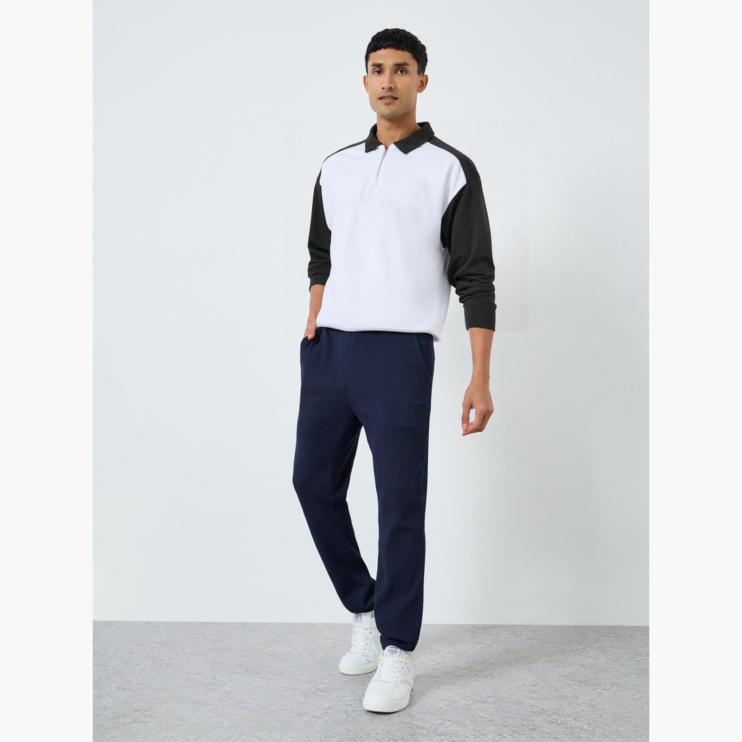 جوغر تريكو وافل بارز الملمس-men-clothing-bottoms-joggers-image-2