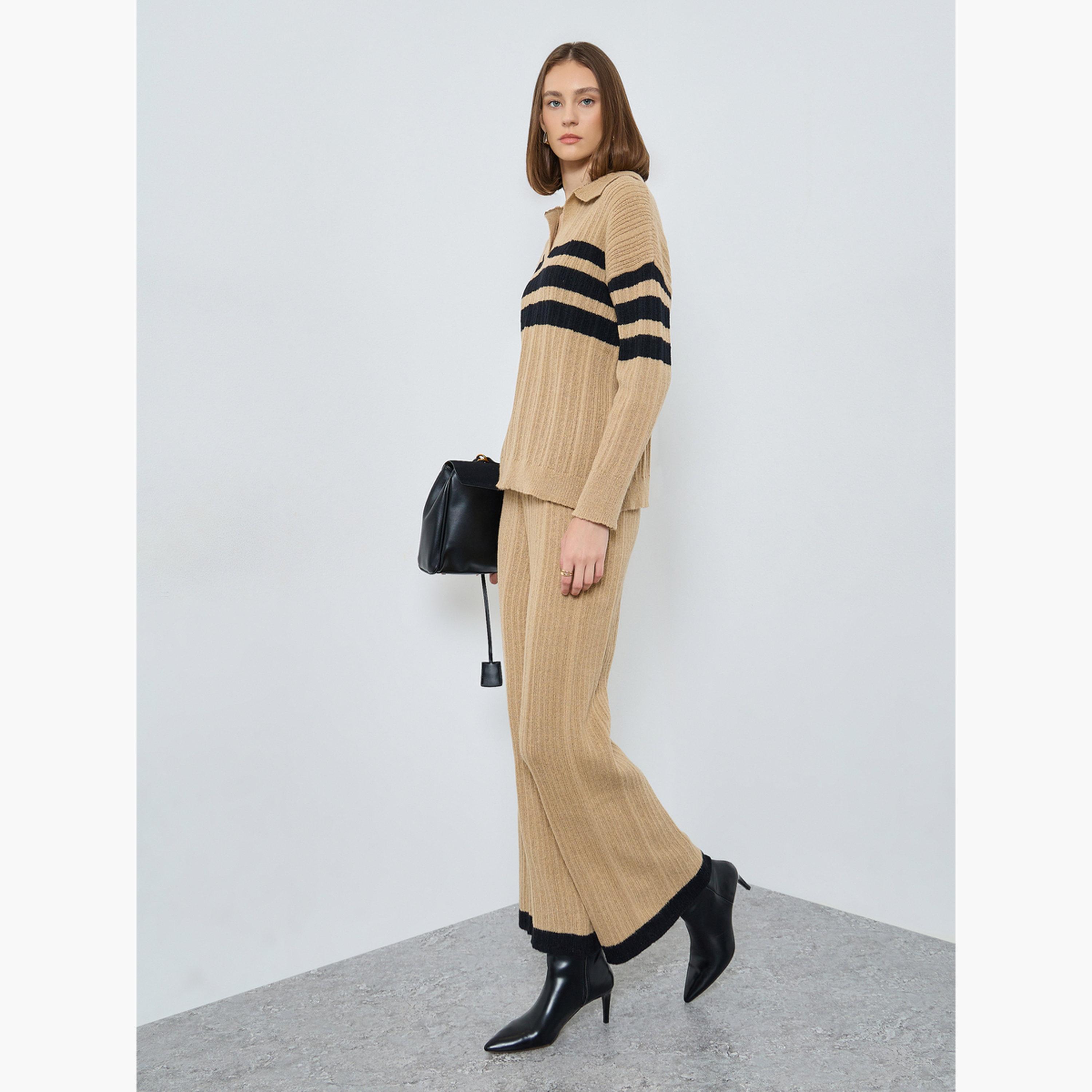ستايلي - بلوزة بولو مخططة باللون البيج للنساء-women-clothing-tshirts-image-2