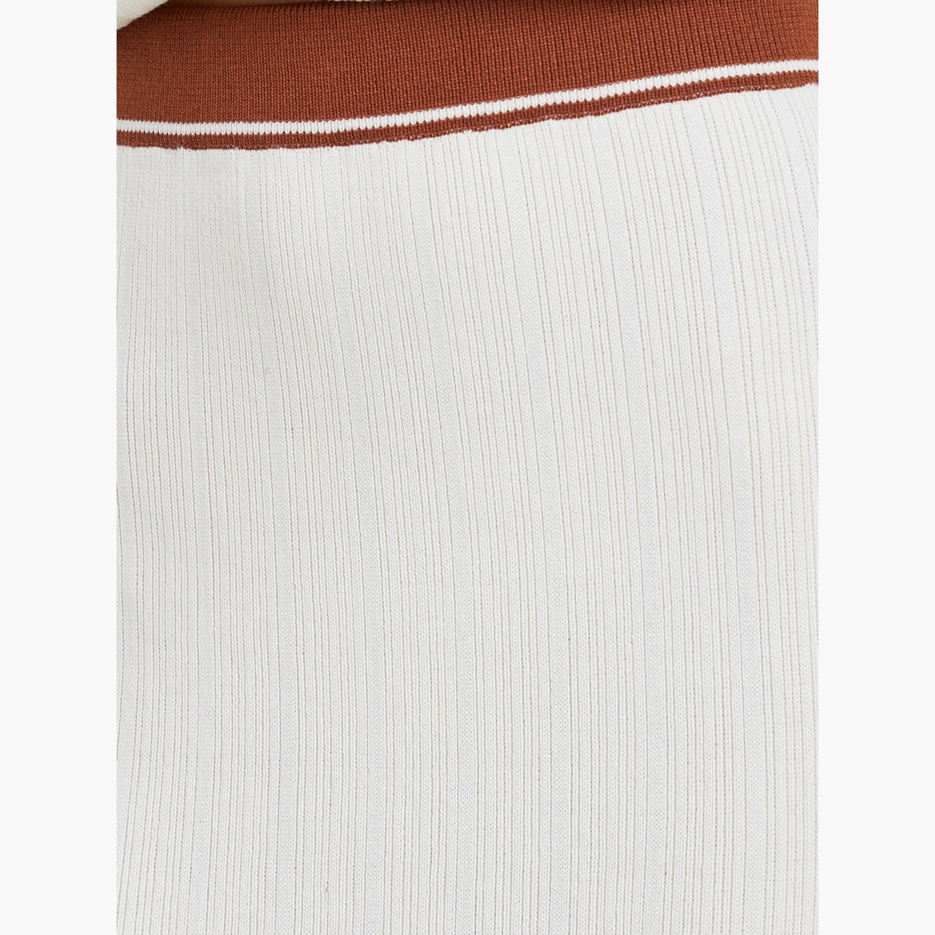 ستايلي - تنورة ماكسي لون اوف وايت تصميم A-women-clothing-bottoms-skirts-image-3