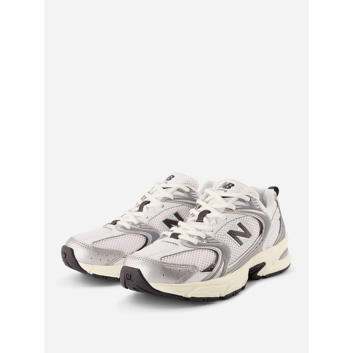 New Balance 530 Shoes-women-shoes-sneakers-image-4